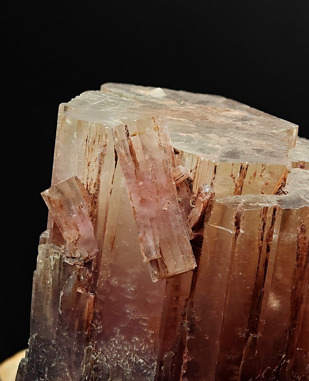 ARAGONITE – Big Twinned and Crossed Crystal, Minglanilla, Spain