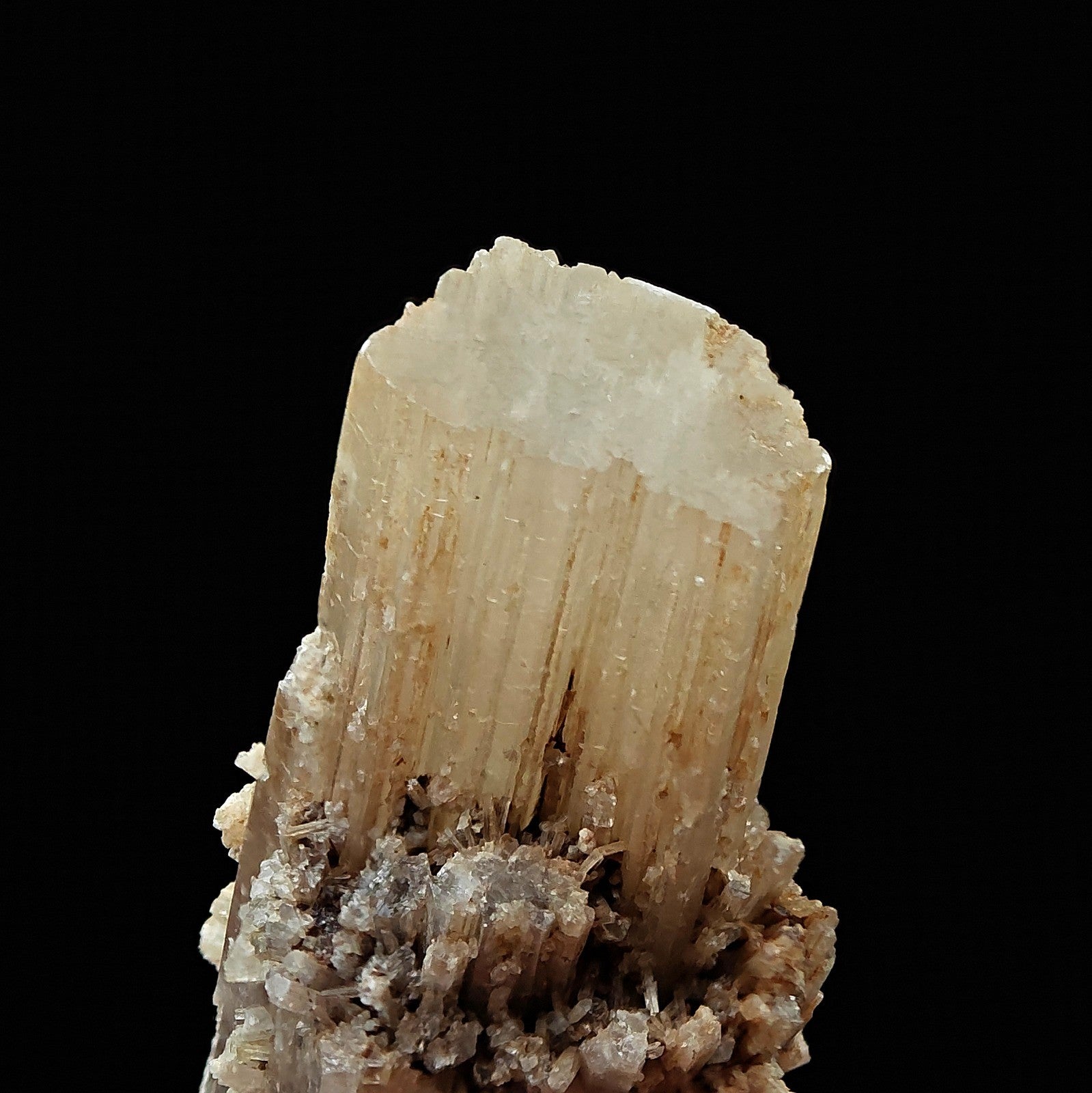 ARAGONITE – Double-Terminated Columnar Crystal, Minglanilla, Spain