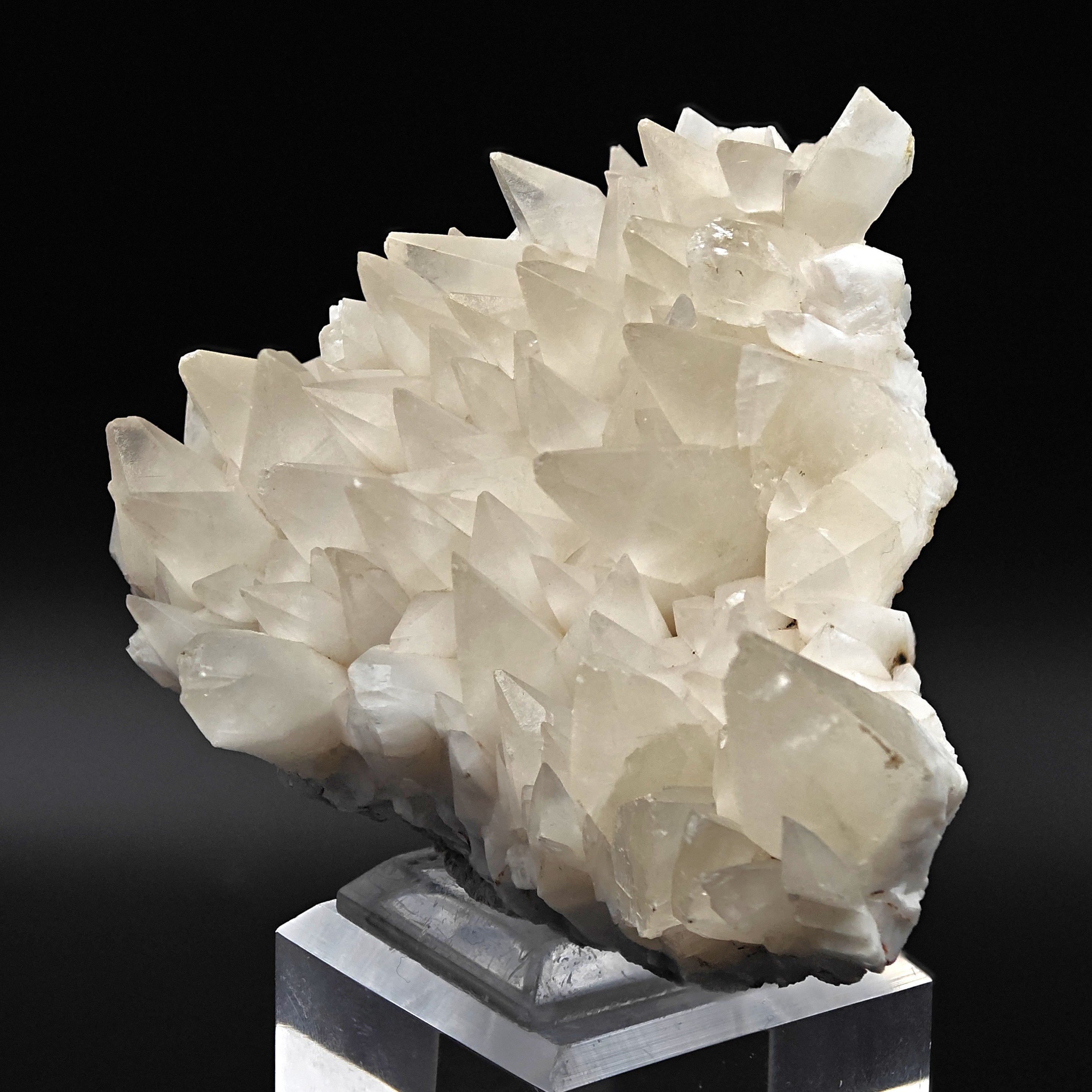 CALCITE – Dogtooth Scalenohedron, Milky White, Furlo Gorge, Marche, Italy