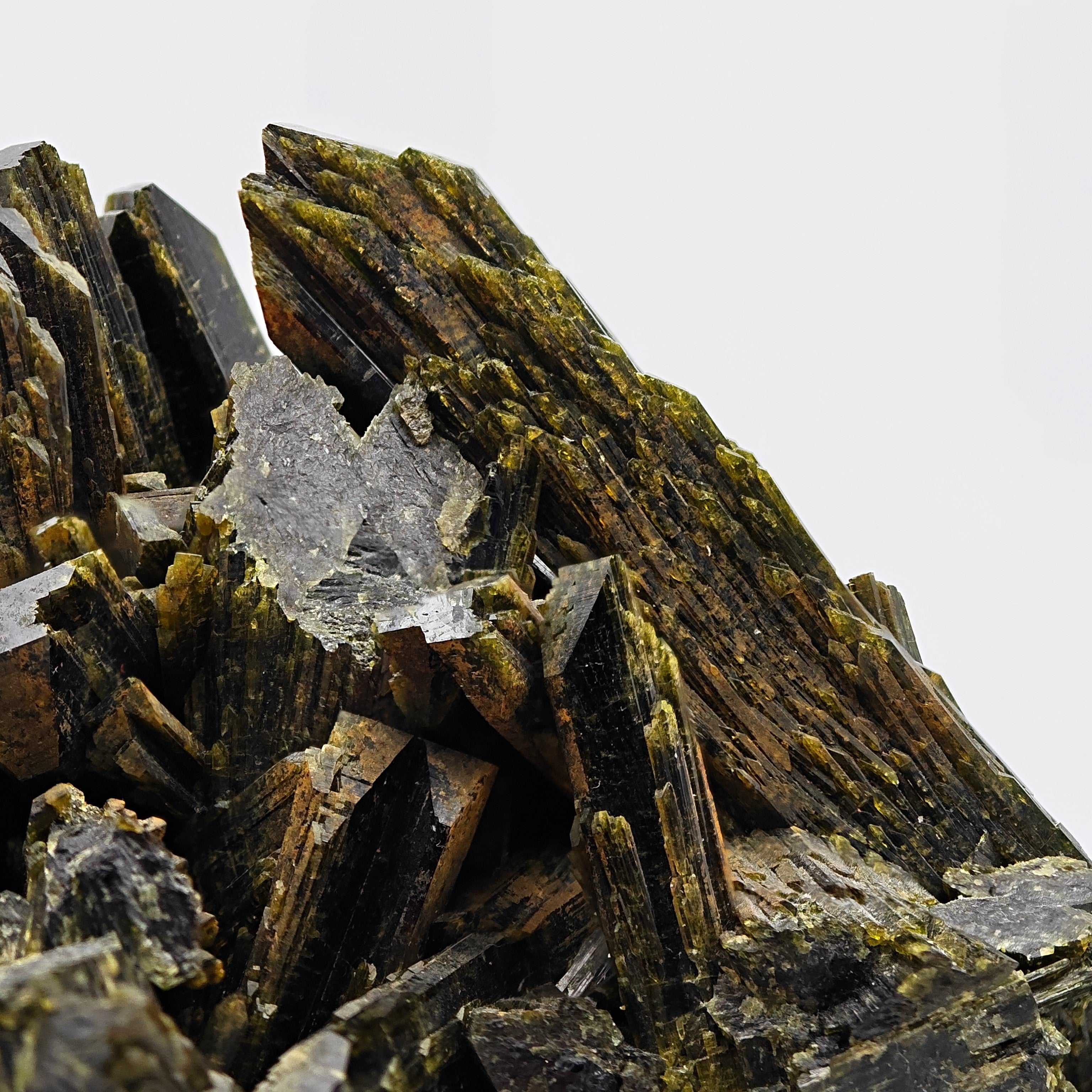 EPIDOTE  – Giant Lance Shaped Crystals from Quetta, Pakistan