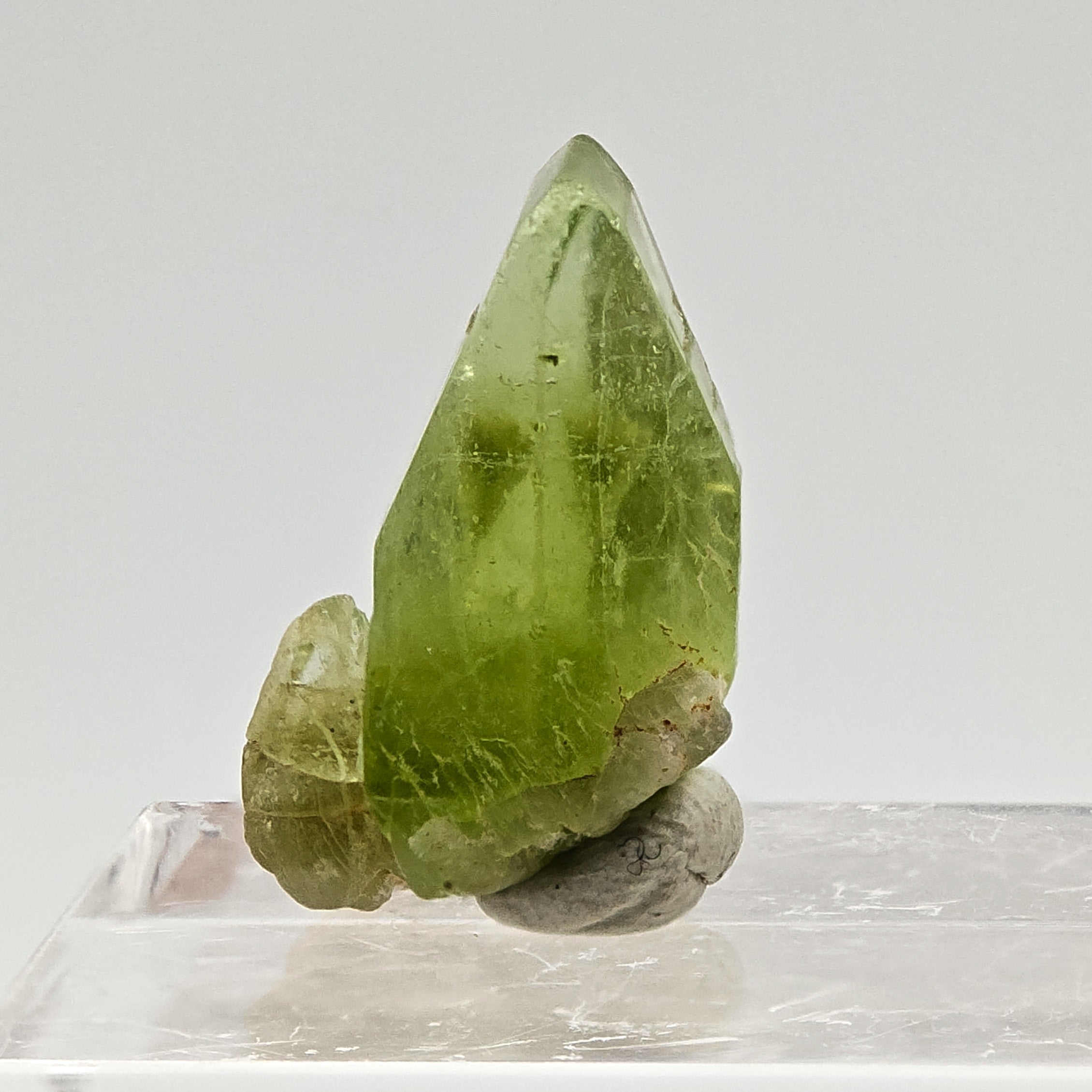PERIDOT – Spectacular Gem-Clear Green Single Crystal, Pakistan