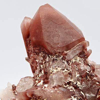 Detail of red hematite coating on quartz crystal faces, Orange River, South Africa