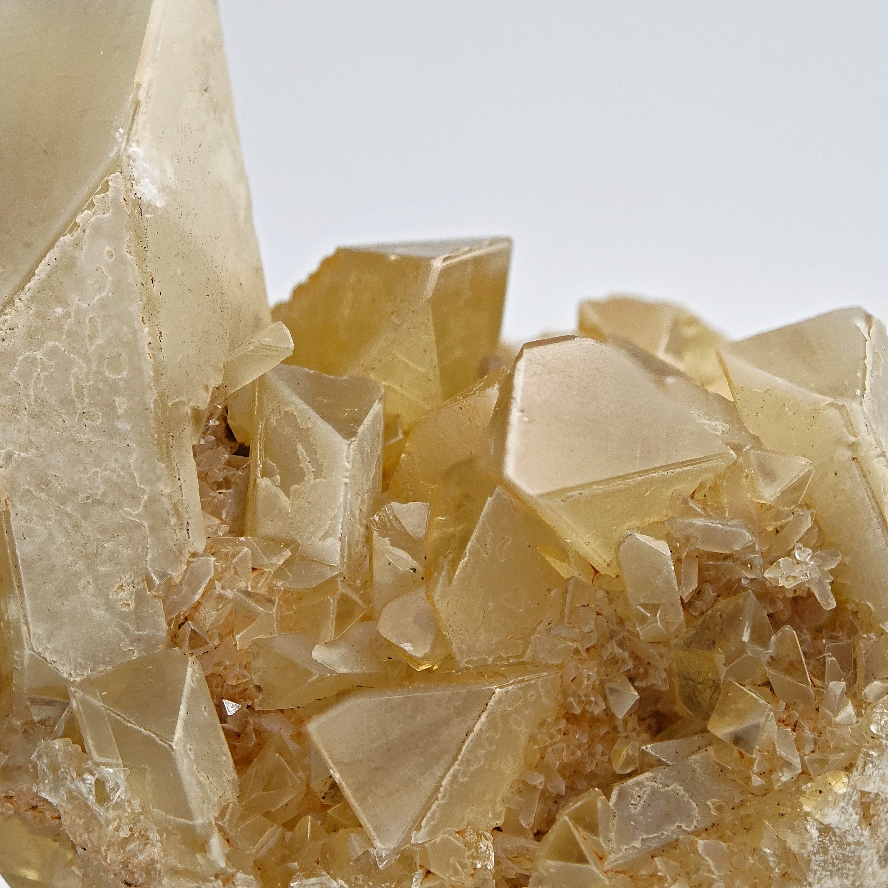 BARYTE – Honey-Colored Transparent Crystals with Phantoms from Rio Bacchera, Sardinia, Italy