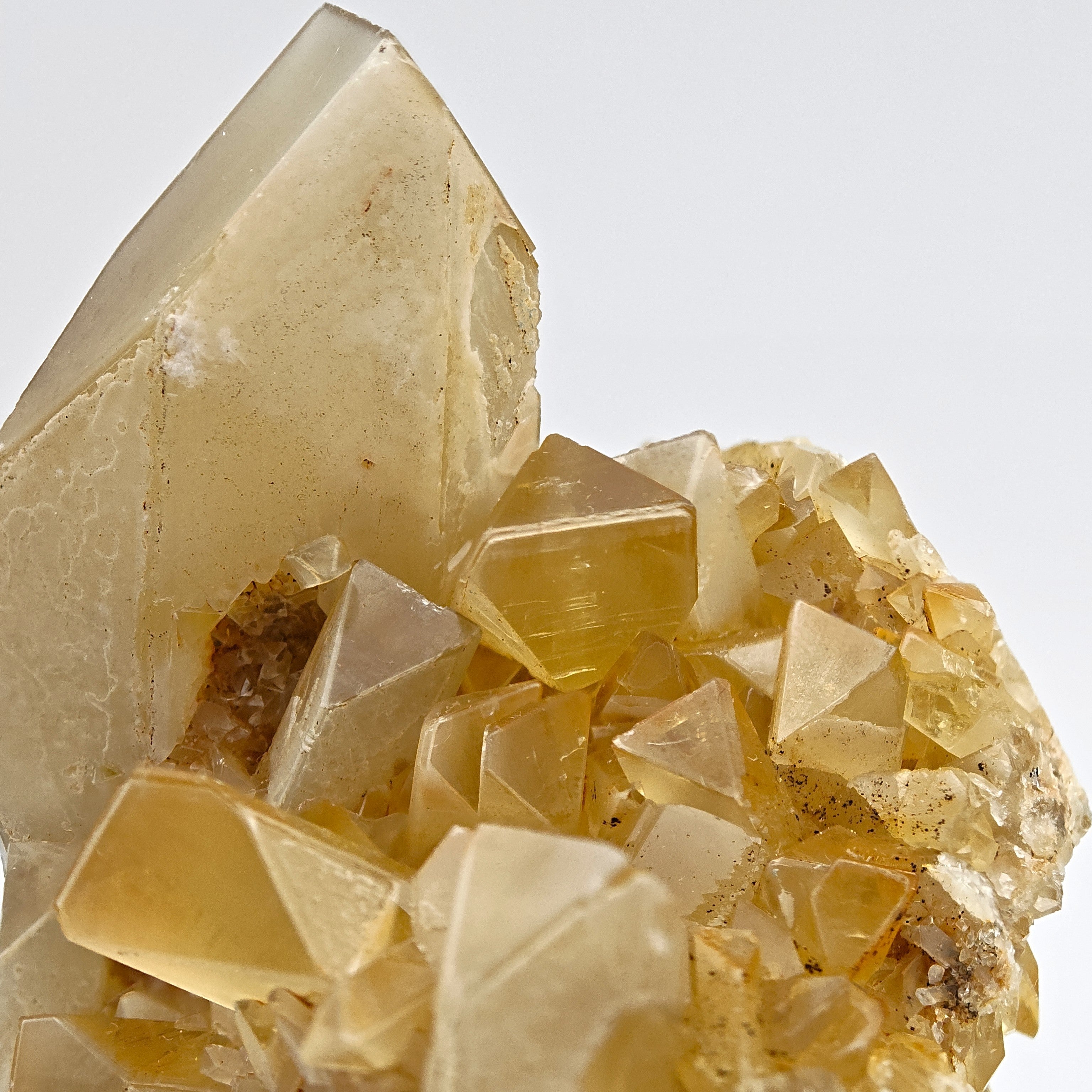 BARYTE – Honey-Colored Transparent Crystals with Phantoms from Rio Bacchera, Sardinia, Italy