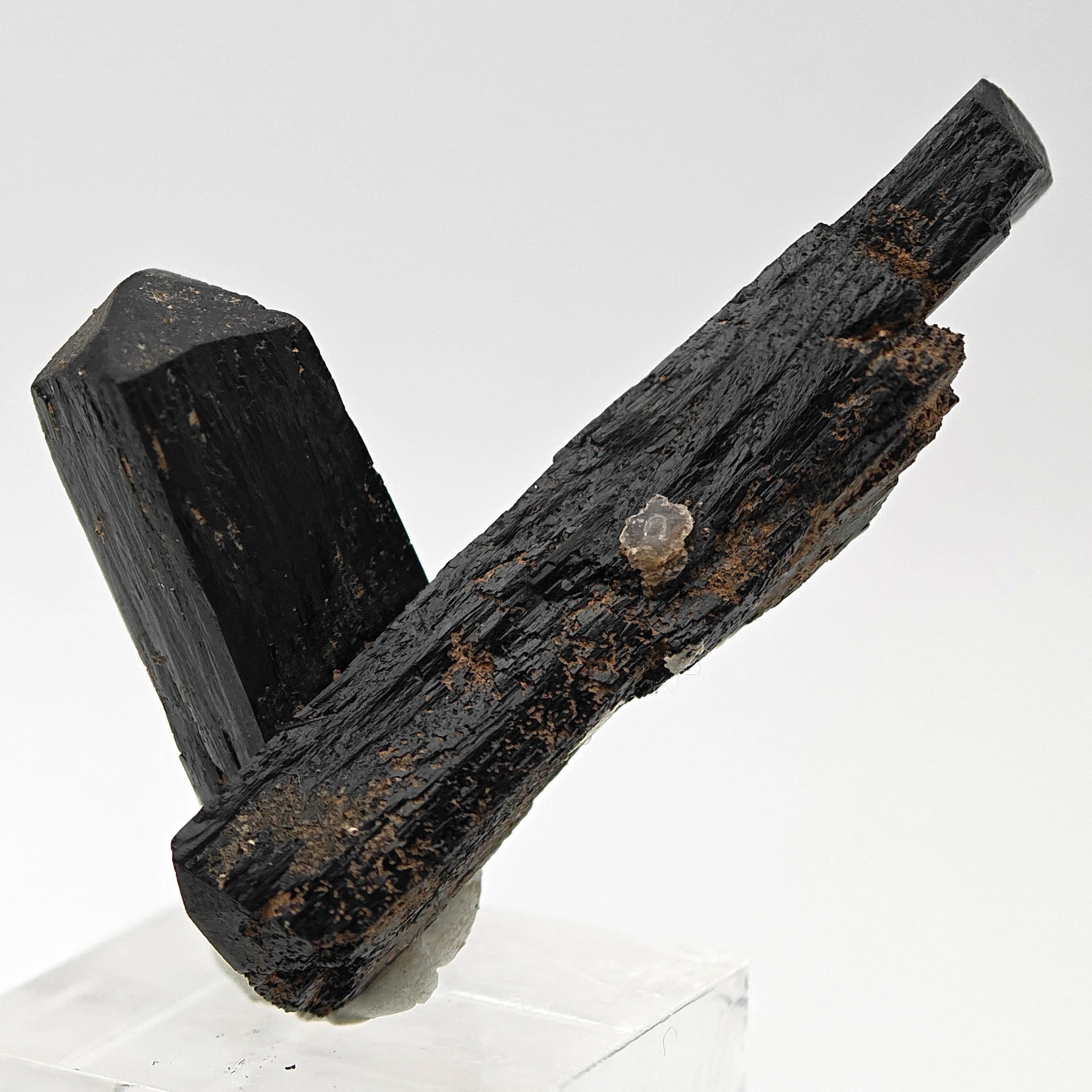 ILVAITE – Crossed & Terminated Jet-Black Crystals from Inner Mongolia, China