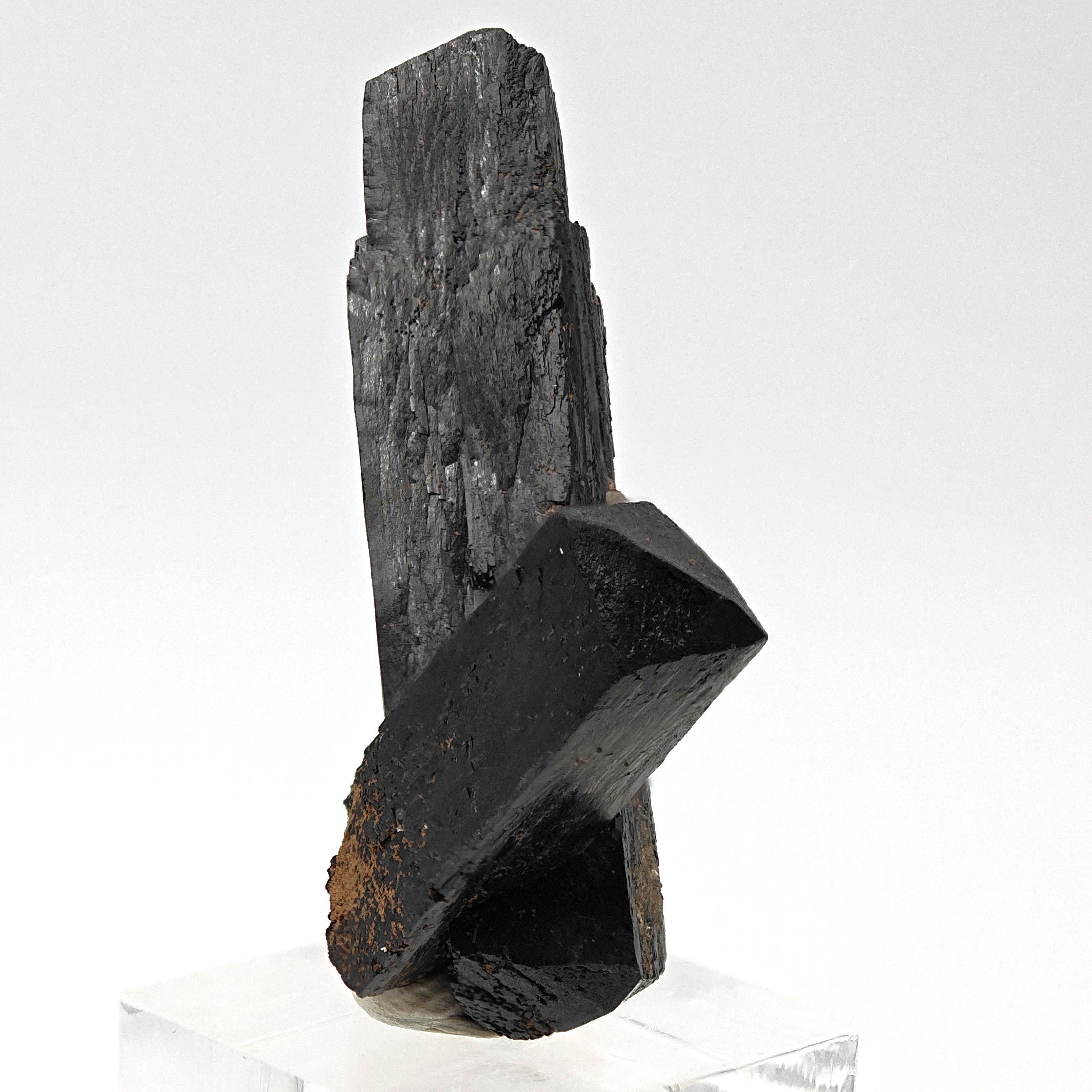ILVAITE – Crossed & Terminated Jet-Black Crystals from Inner Mongolia, China