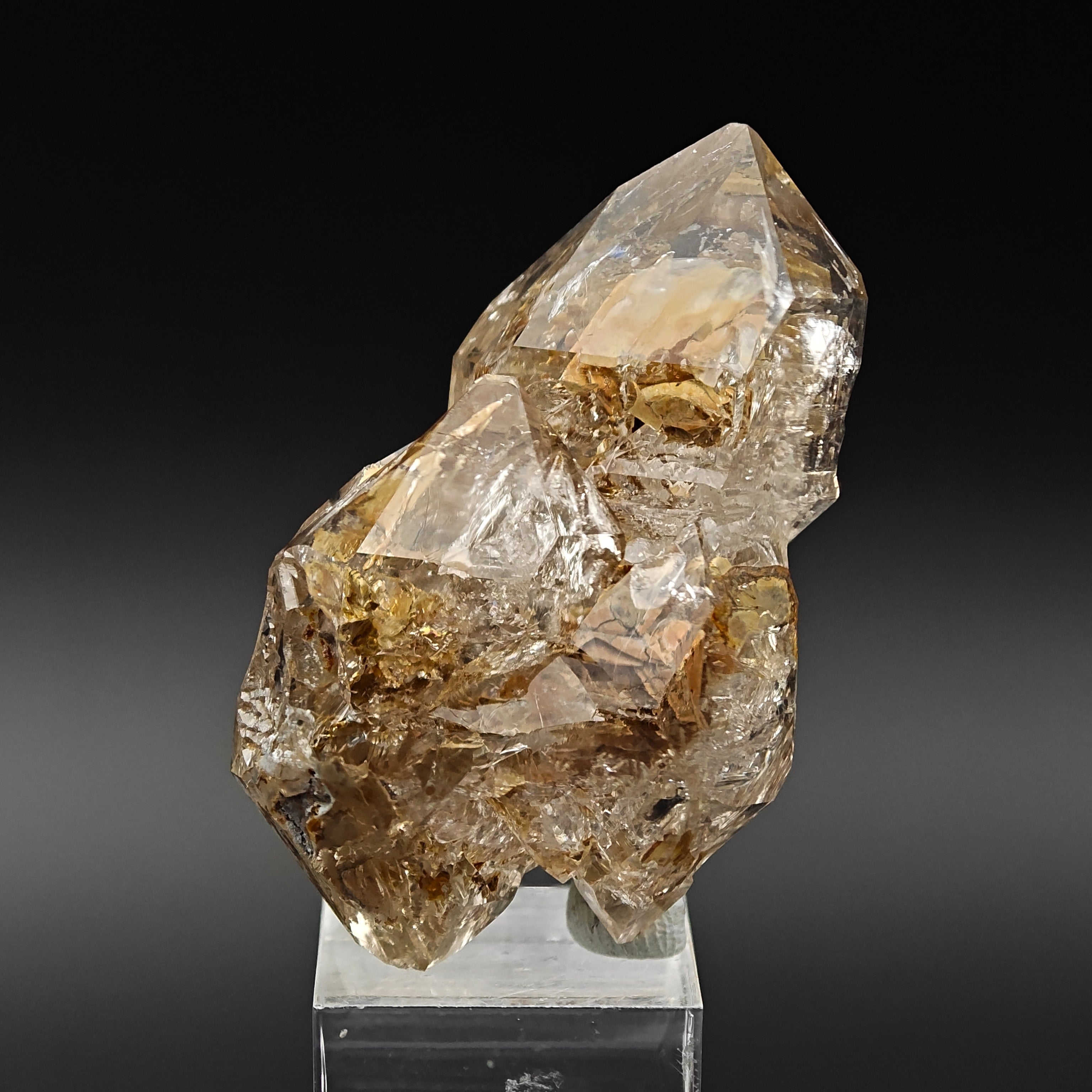 HOPPER QUARTZ – Large Transparent Crystal with Clay Inclusions, Liguria, Italy