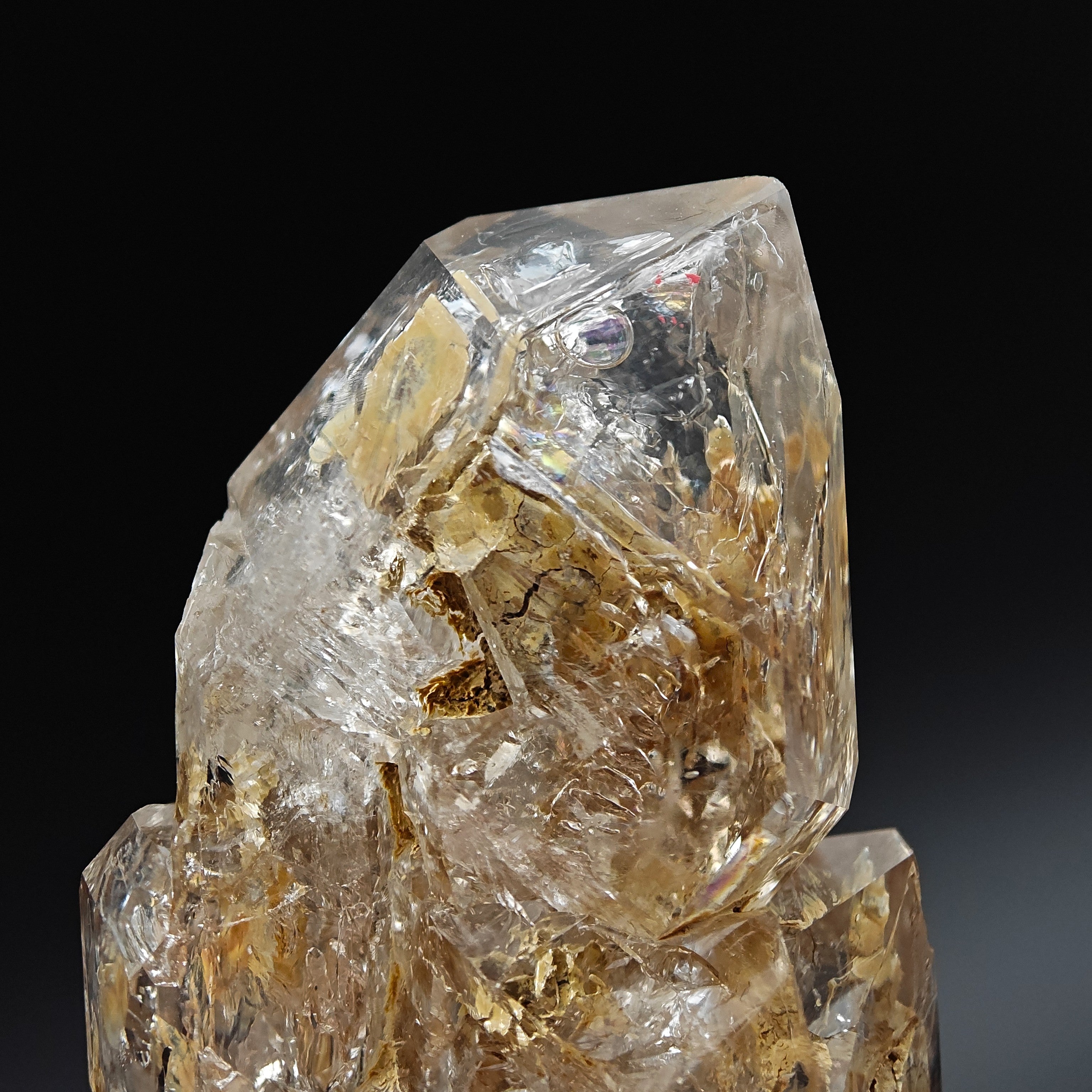 HOPPER QUARTZ – Large Transparent Crystal with Clay Inclusions, Liguria, Italy