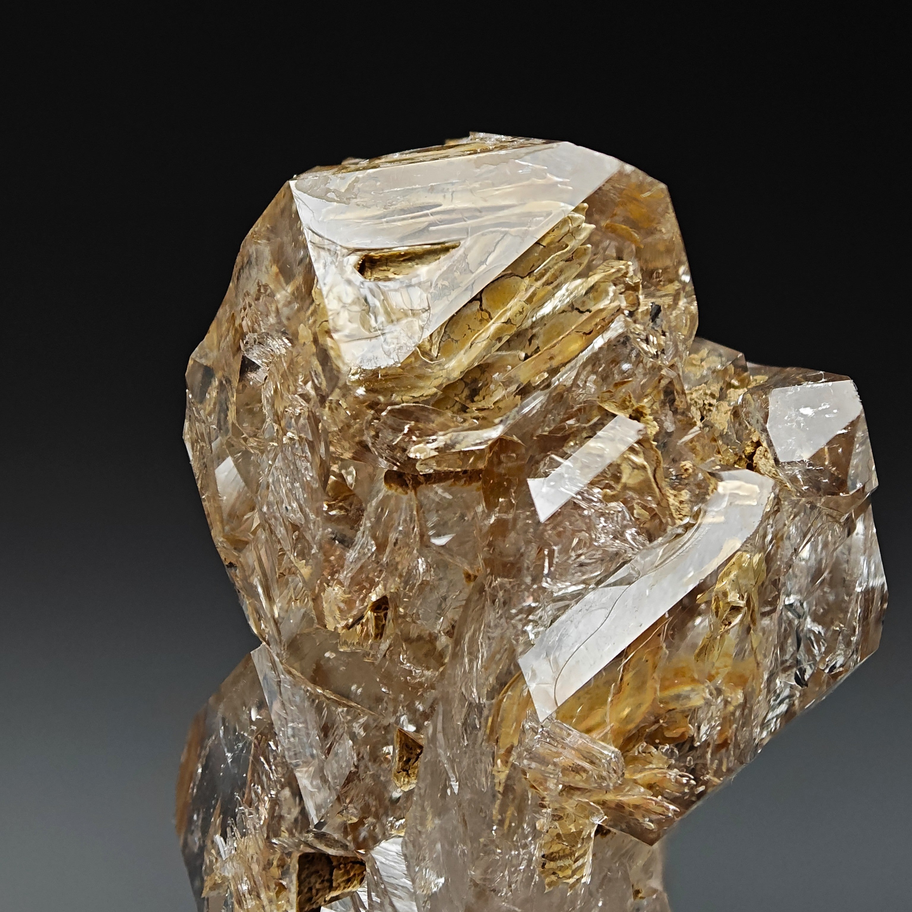 HOPPER QUARTZ – Large Transparent Crystal with Clay Inclusions, Liguria, Italy