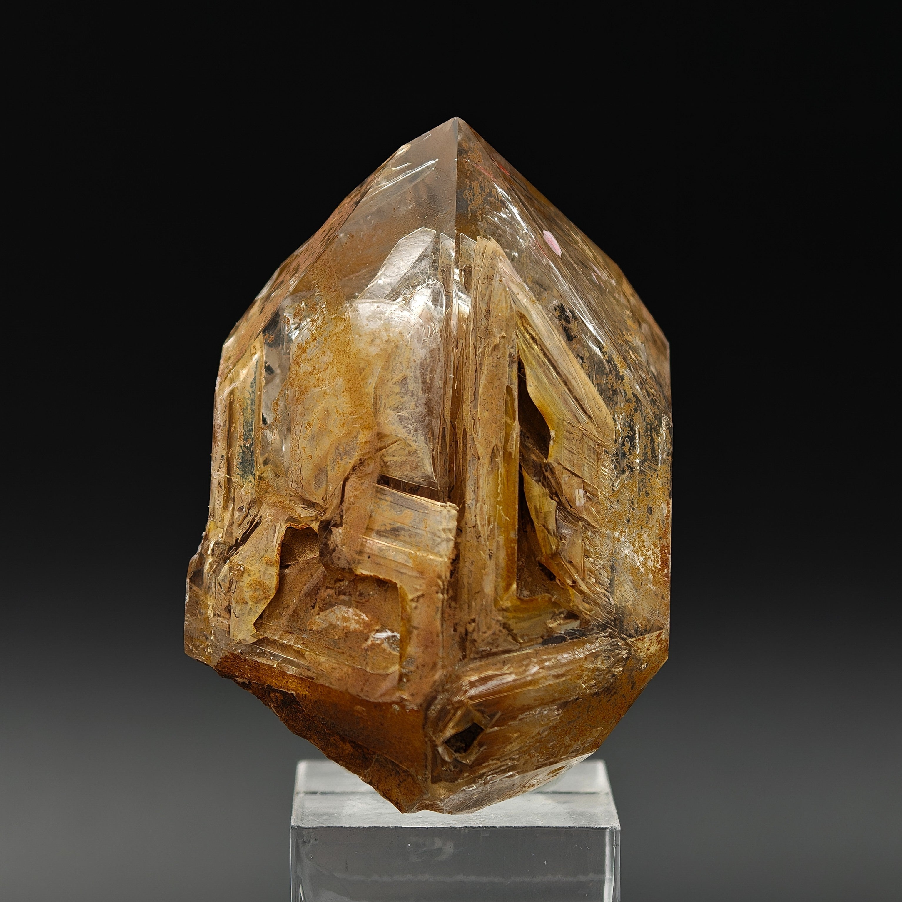 QUARTZ – Transparent Hopper Crystal with Clay Inclusions, Isolabona, Italy