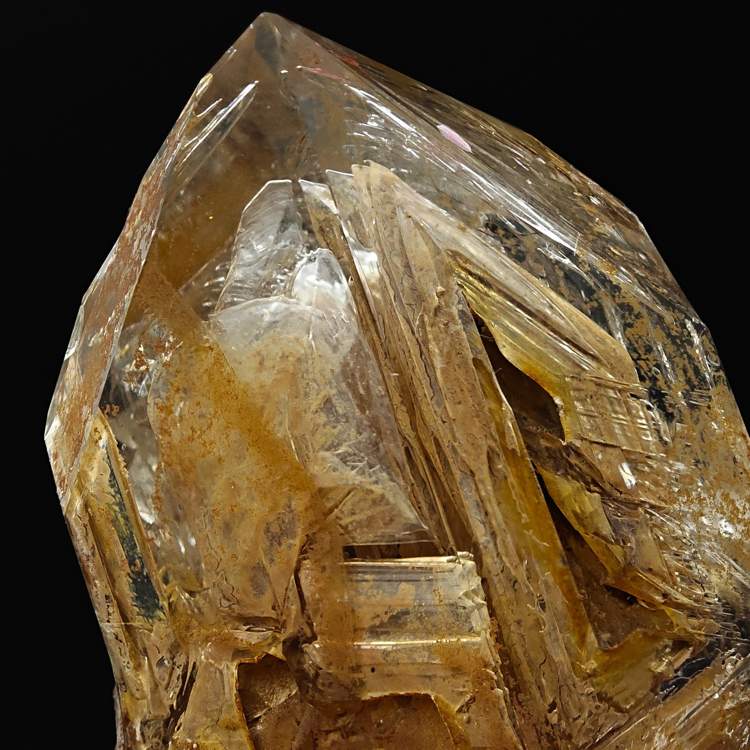 QUARTZ – Transparent Hopper Crystal with Clay Inclusions, Isolabona, Italy