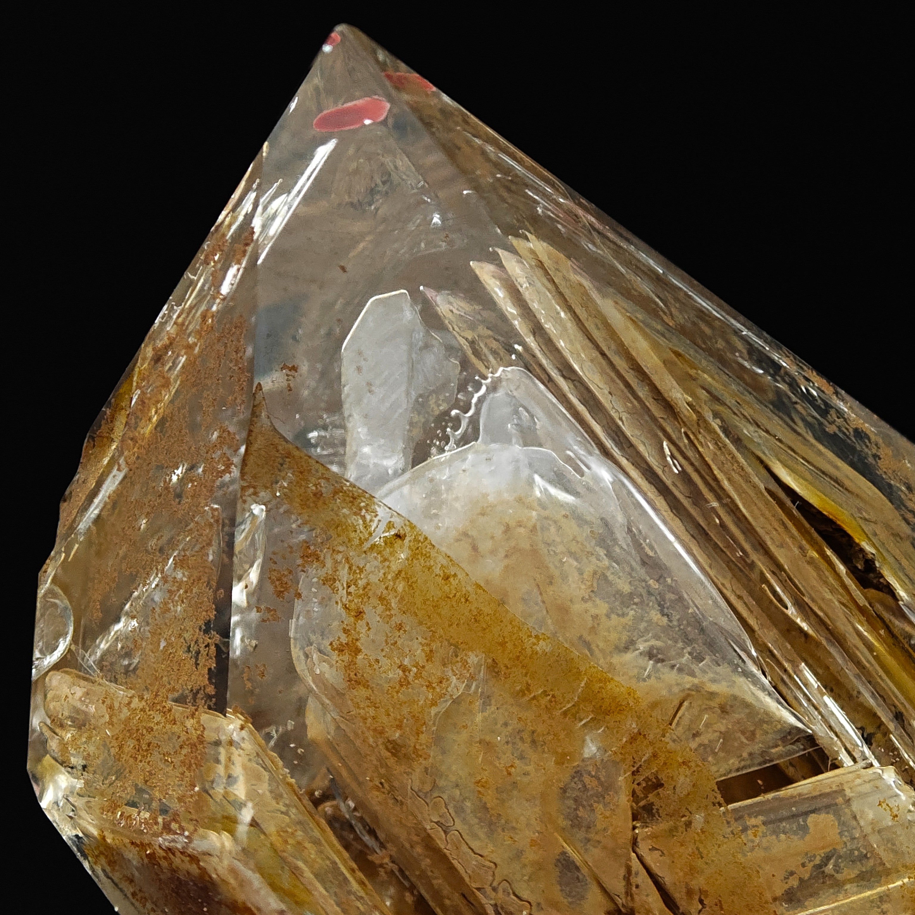 QUARTZ – Transparent Hopper Crystal with Clay Inclusions, Isolabona, Italy