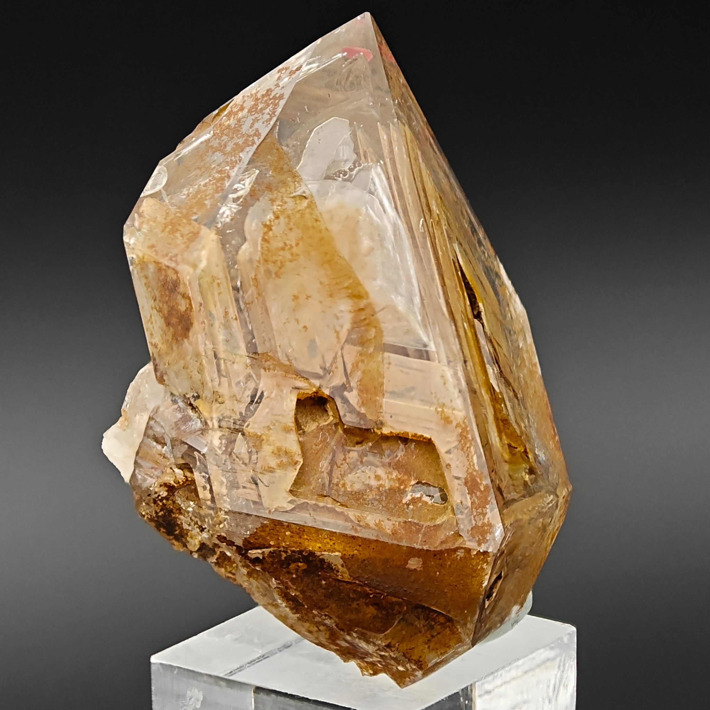 QUARTZ – Transparent Hopper Crystal with Clay Inclusions, Isolabona, Italy