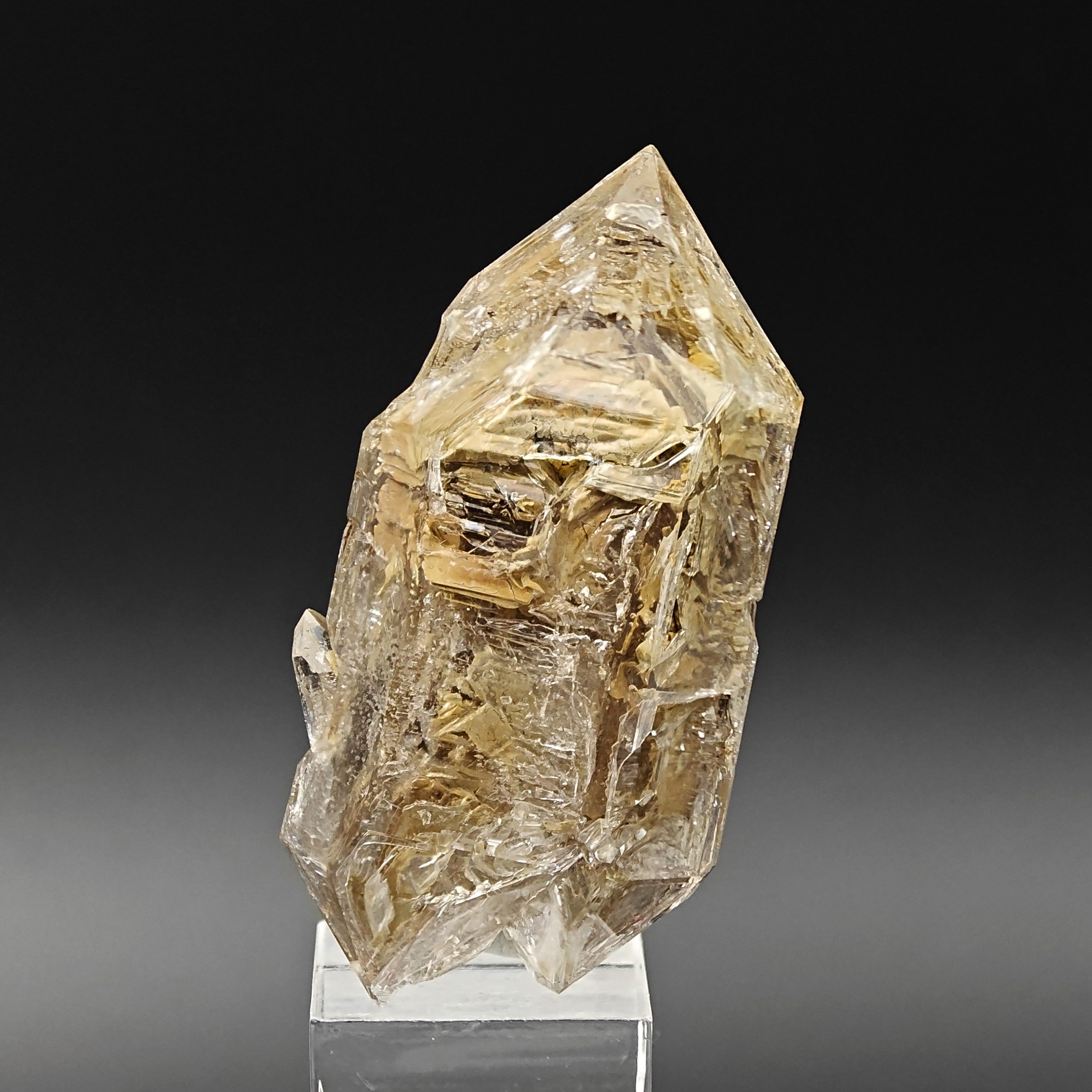 QUARTZ – Doubly & Fork-Terminated Hopper Crystal, Rocchetta Nervina, Italy