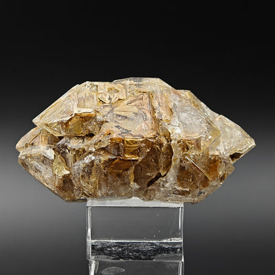 Hopper quartz crystal viewed from the side showing elongated habit, Isolabona, Italy
