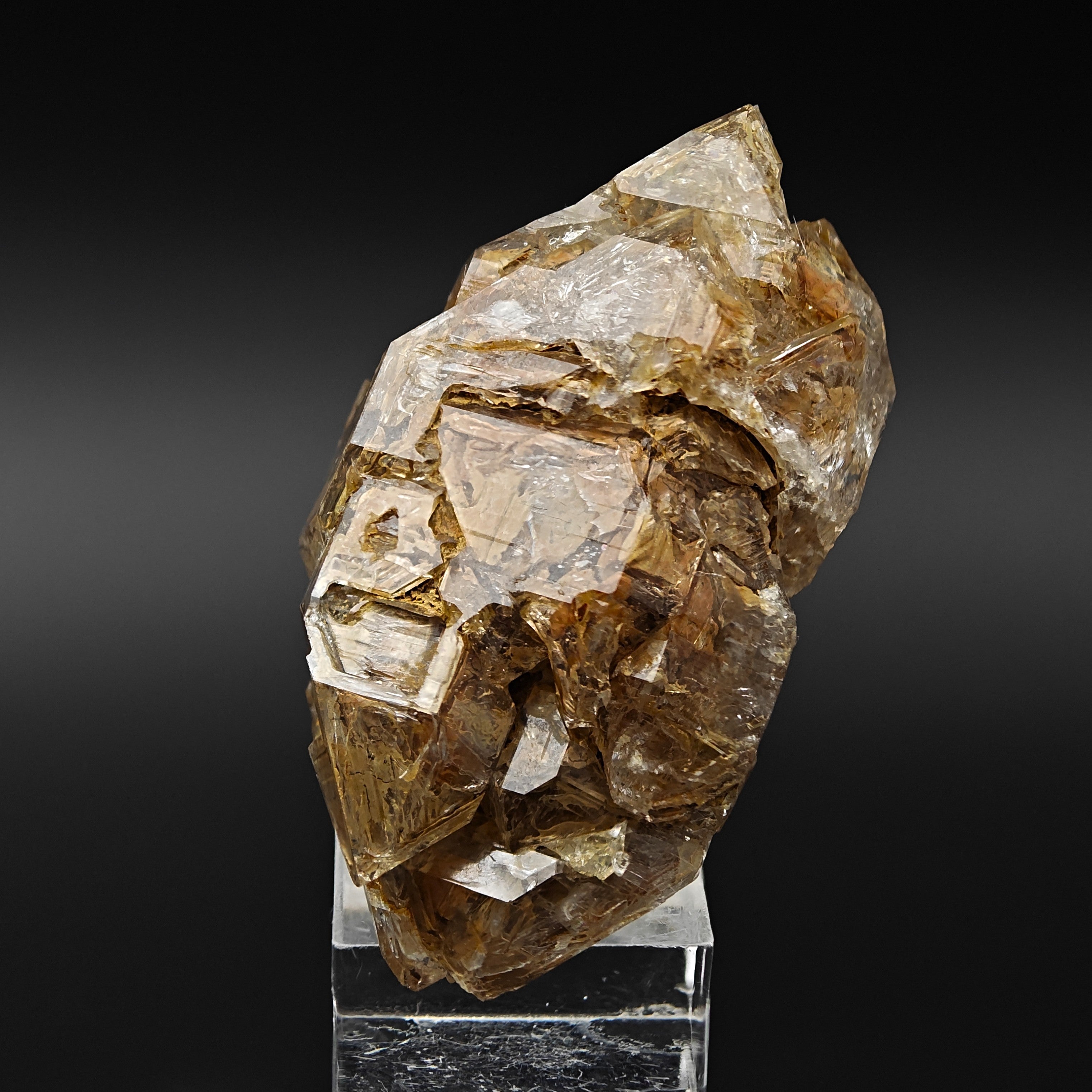 QUARTZ – Majestic Hopper Crystal with Clay Inclusions, Isolabona, Italy
