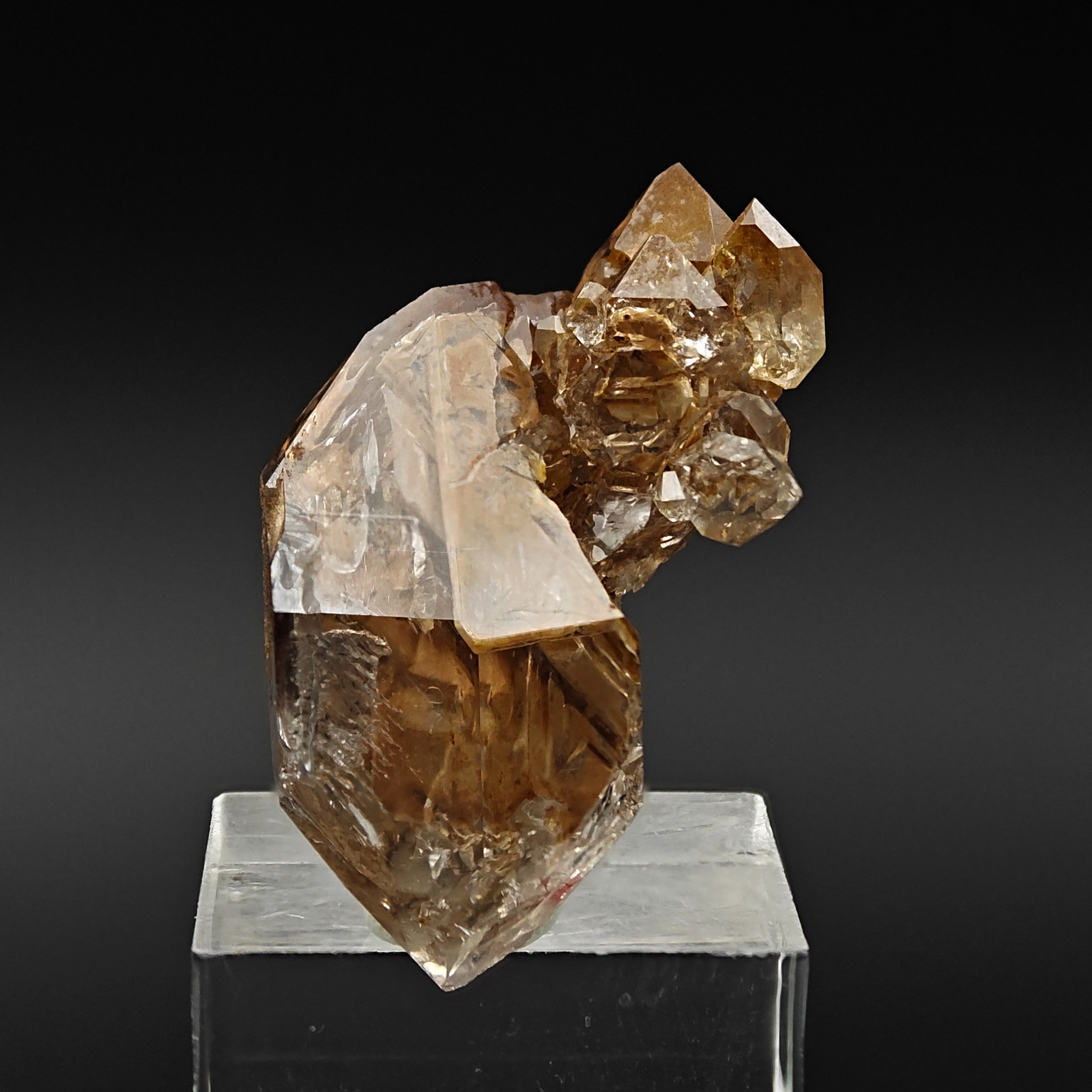 HOPPER QUARTZ – Transparent Crystal with Clay Inclusions, Nervia Valley, Italy