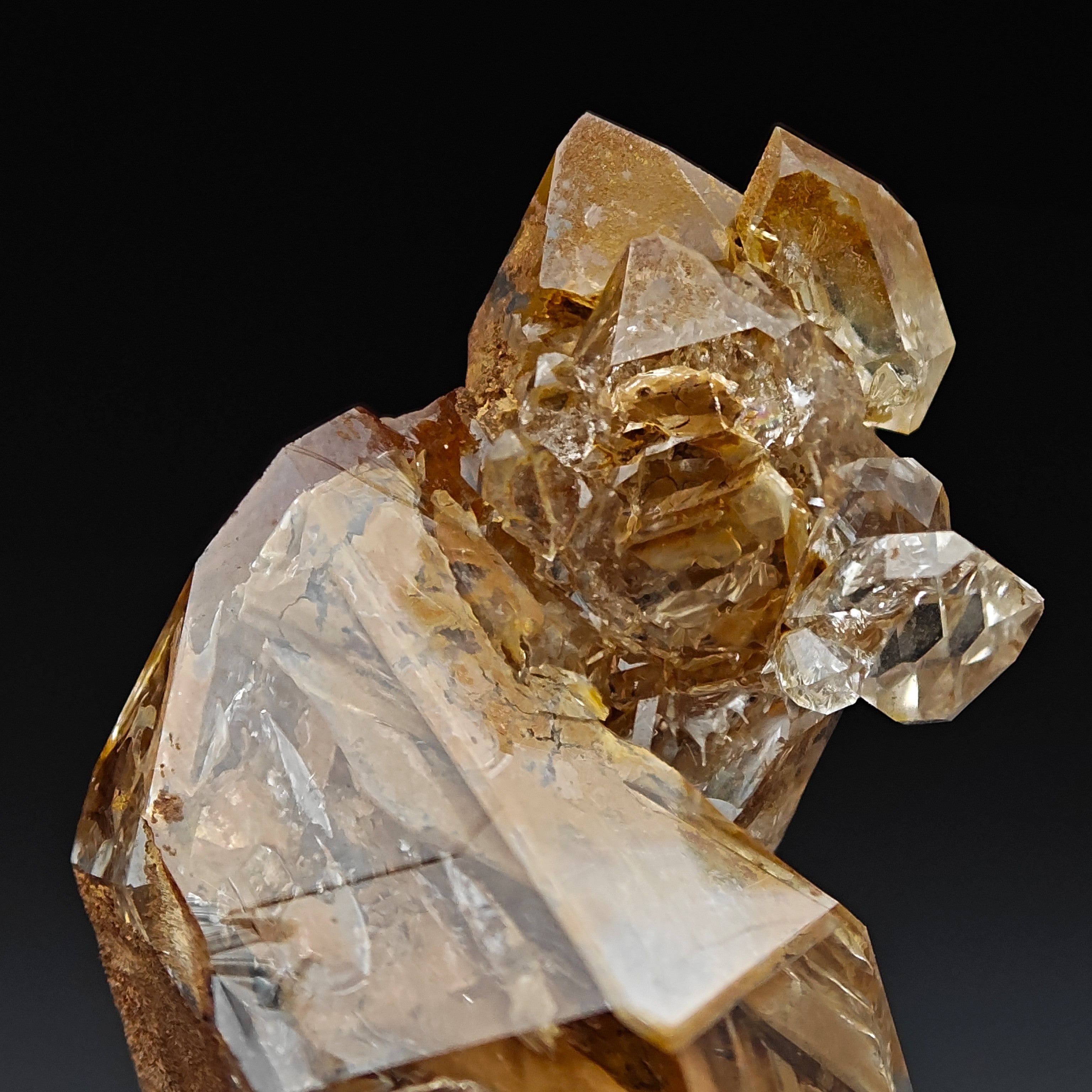HOPPER QUARTZ – Transparent Crystal with Clay Inclusions, Nervia Valley, Italy