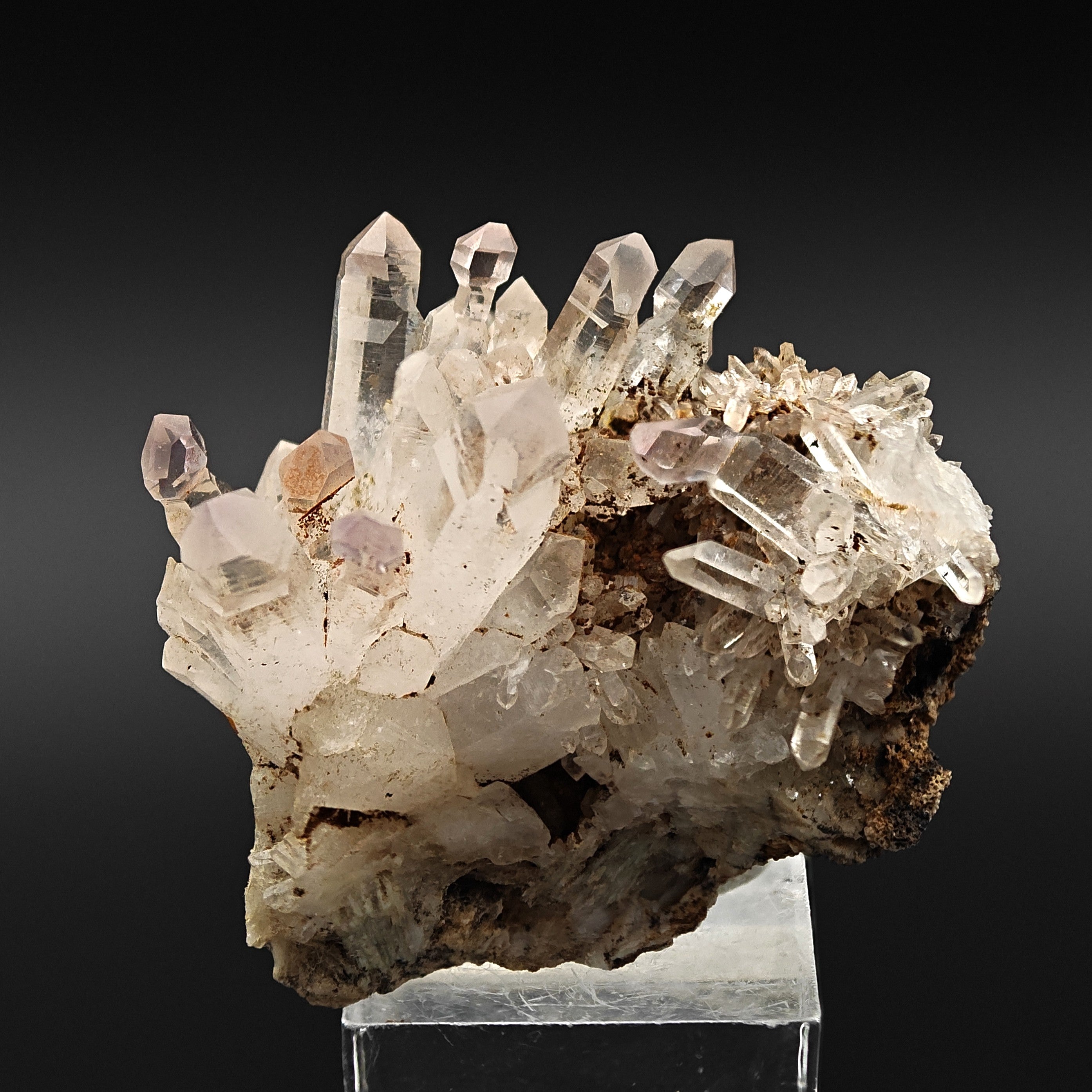QUARTZ – Normal and Inverse Scepter Cluster, Highly Transparent, Tafelkop, Namibia