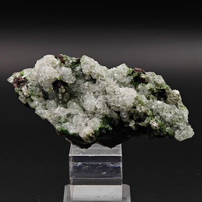 Full view of Calcite crystal cluster on Conichalcite matrix from Ojuela Mine, Durango