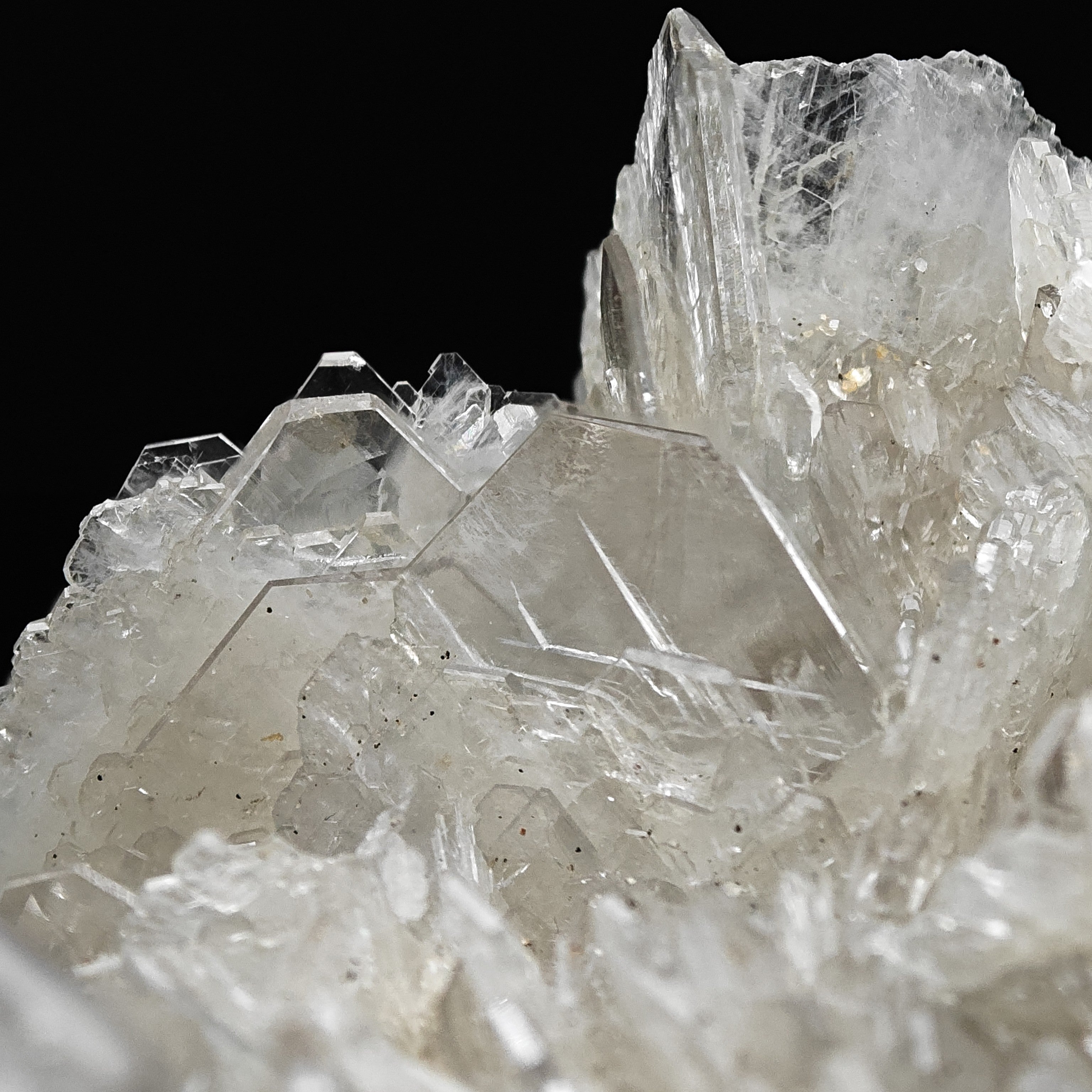 BARYTE –  Light Blue & Trasparent Crystal Cluster from Herja Mine, Romania