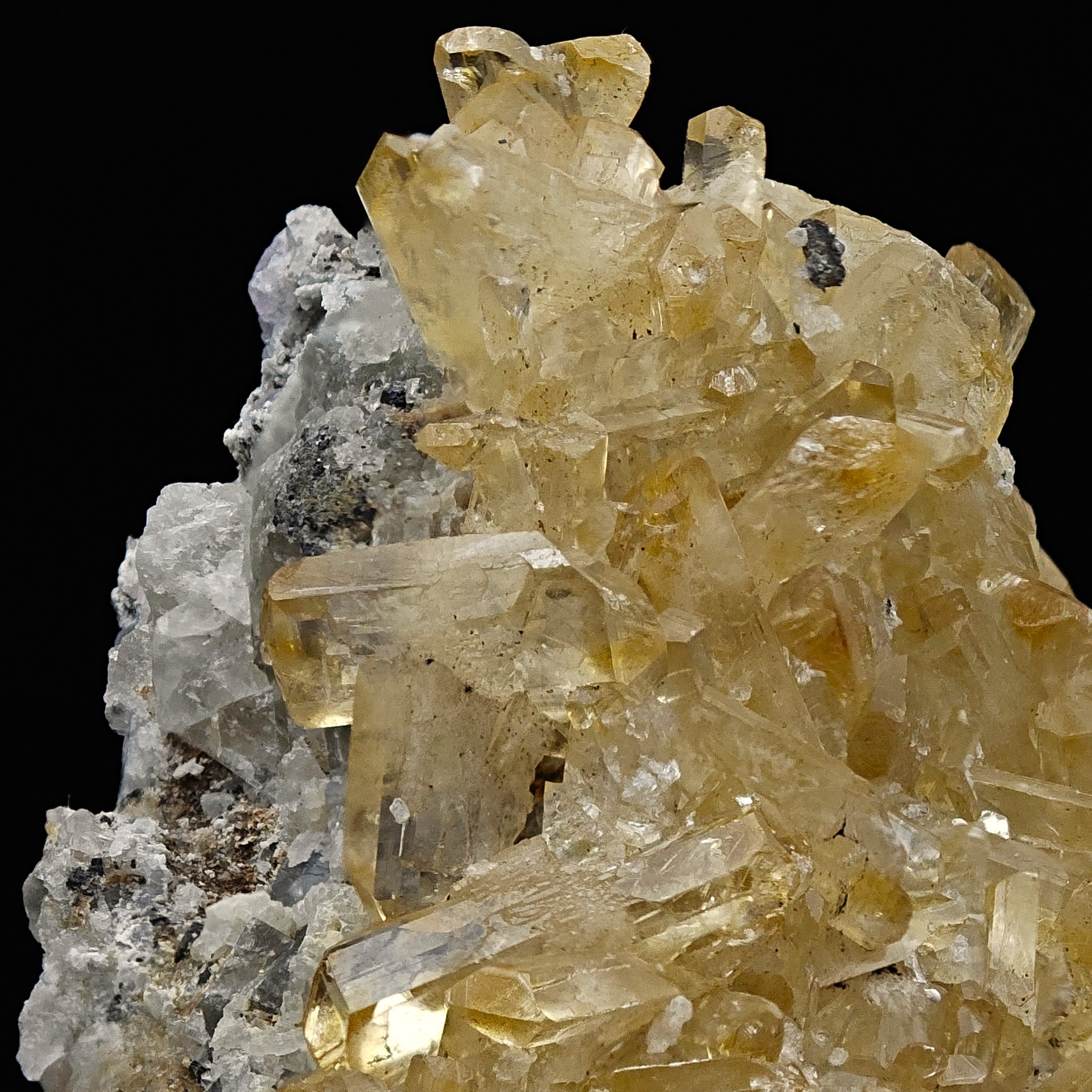 BARYTE – Honey-Yellow Chisel-Shaped Crystals from Sardinia, Italy