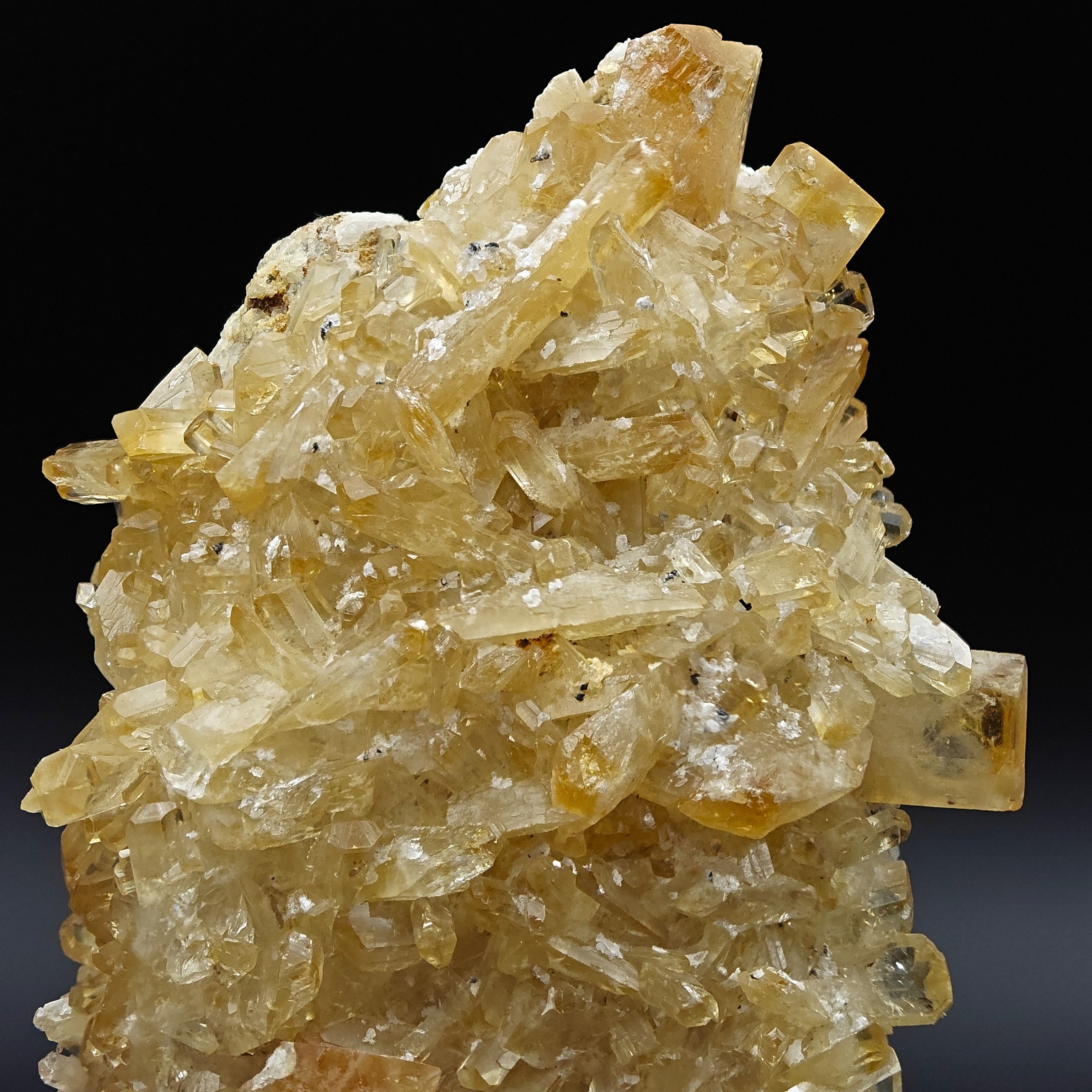 BARYTE – Honey-Yellow Chisel-Shaped Crystals from Sardinia, Italy