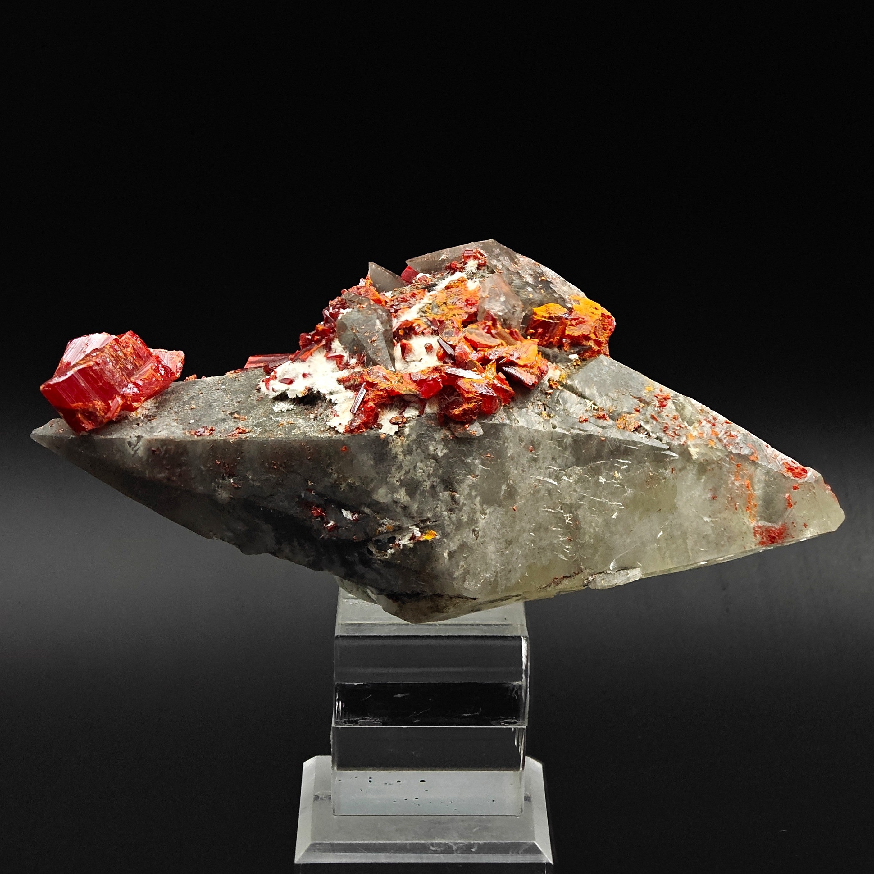 REALGAR & CALCITE – Fire-Red Crystals up to 3cm, Jiepaiyu Mine, Hunan, China
