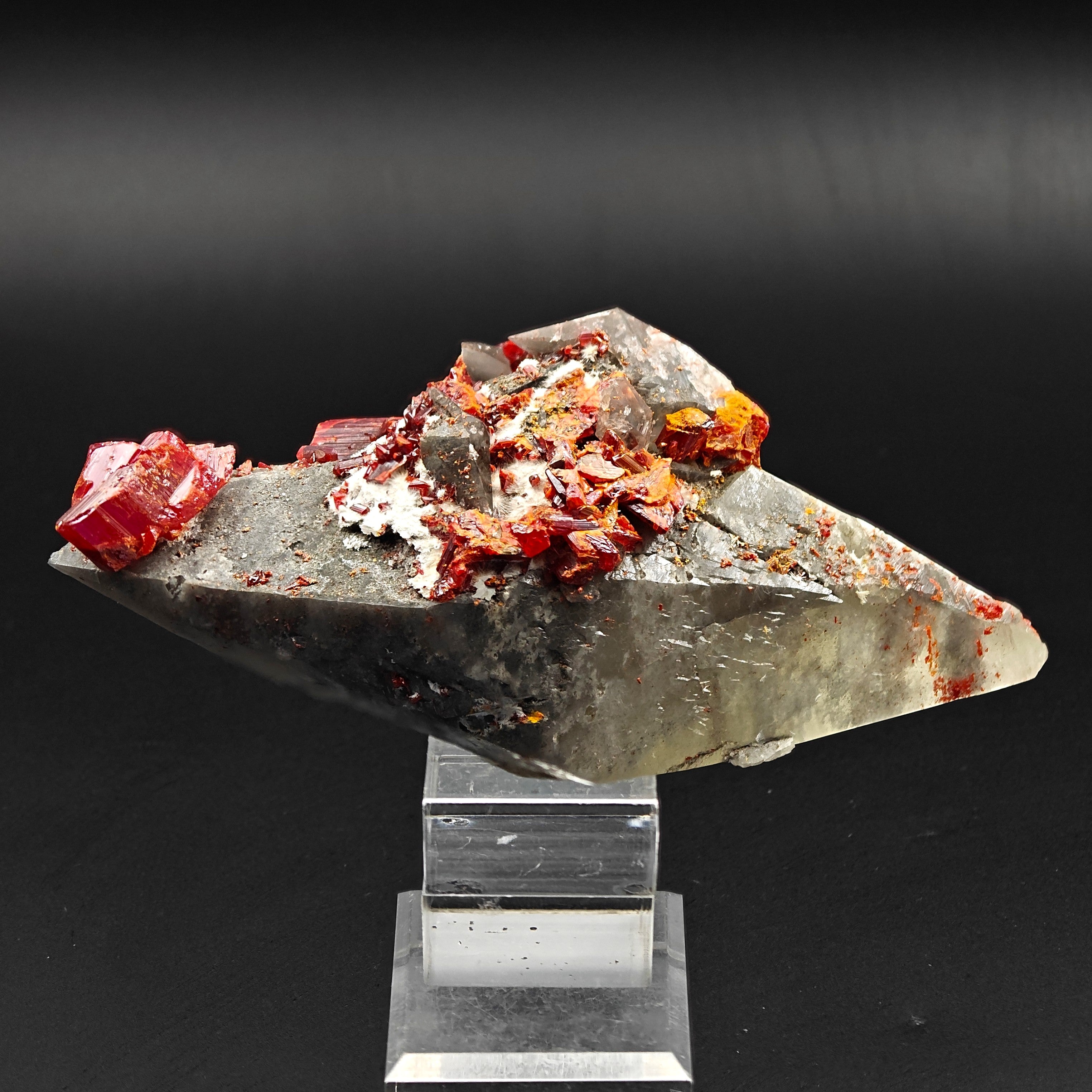 REALGAR & CALCITE – Fire-Red Crystals up to 3cm, Jiepaiyu Mine, Hunan, China