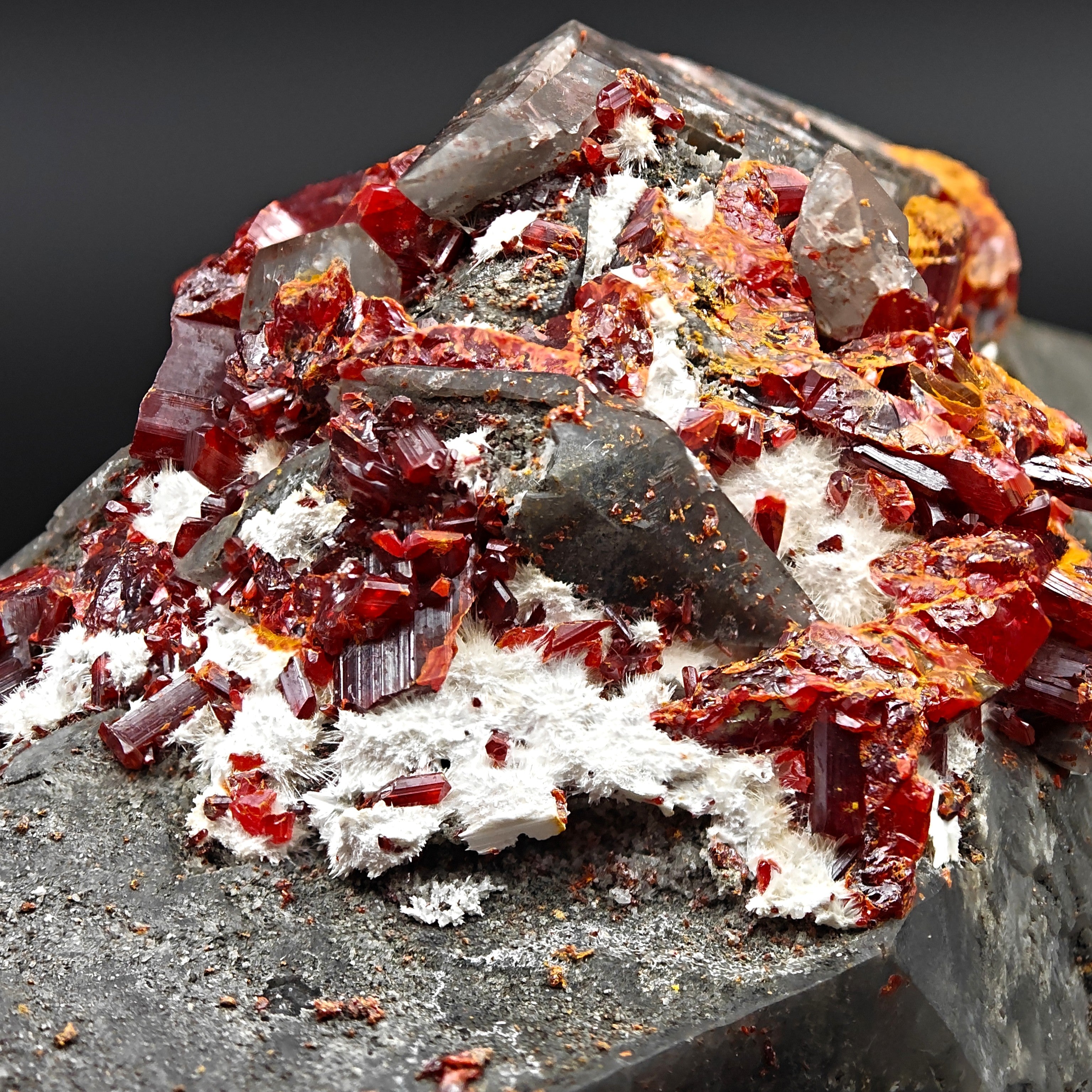 REALGAR & CALCITE – Fire-Red Crystals up to 3cm, Jiepaiyu Mine, Hunan, China
