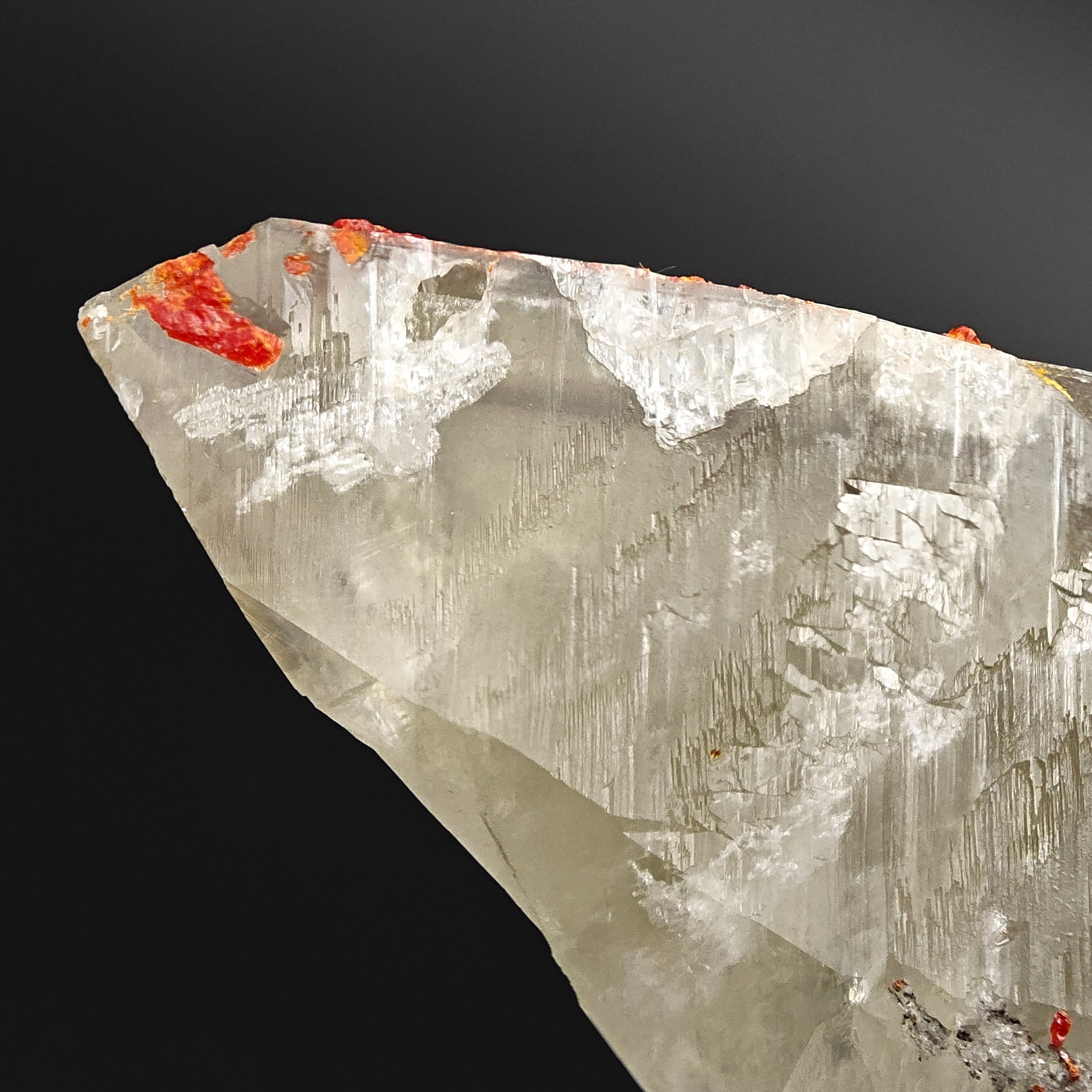 REALGAR & CALCITE – Fire-Red Crystals up to 3cm, Jiepaiyu Mine, Hunan, China