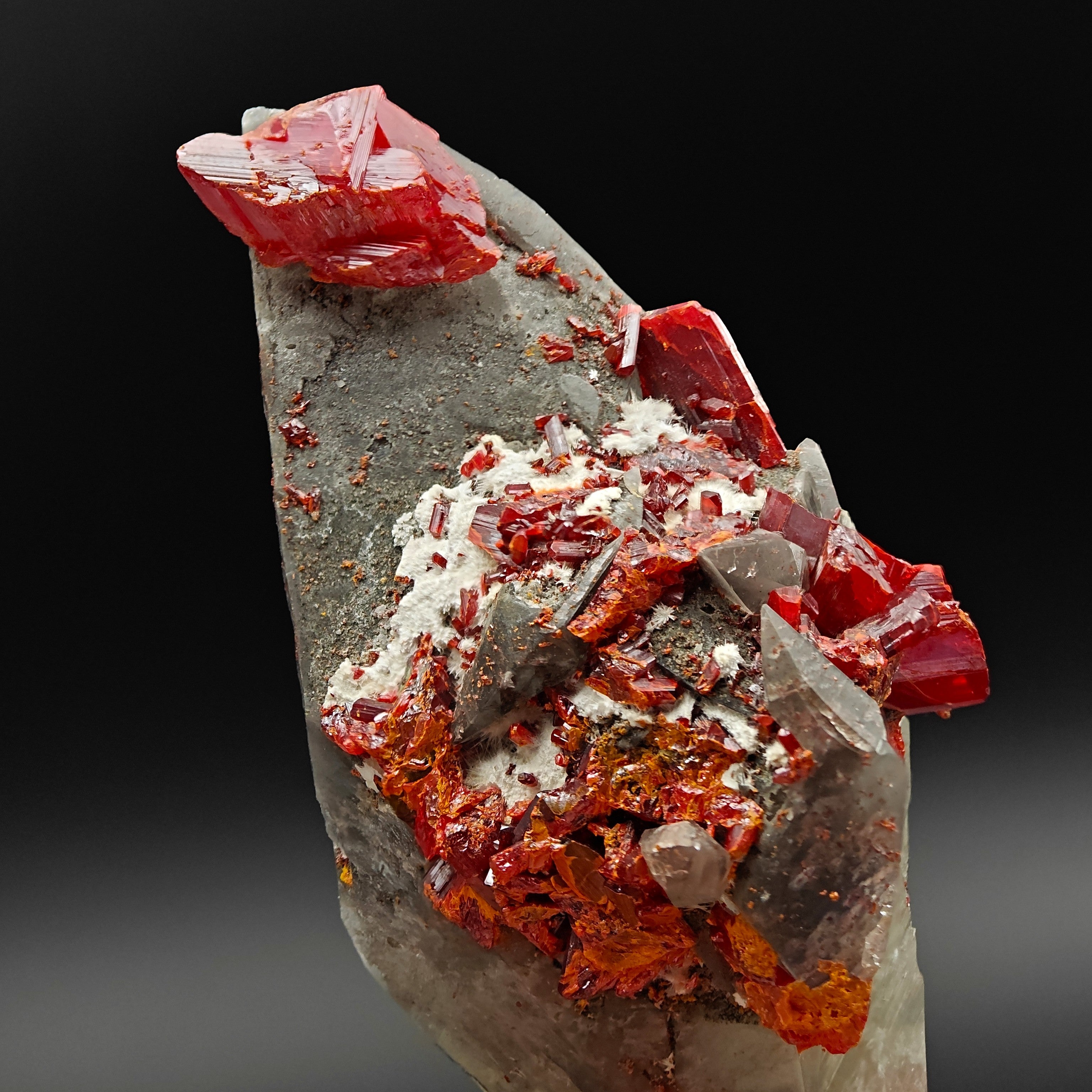 REALGAR & CALCITE – Fire-Red Crystals up to 3cm, Jiepaiyu Mine, Hunan, China