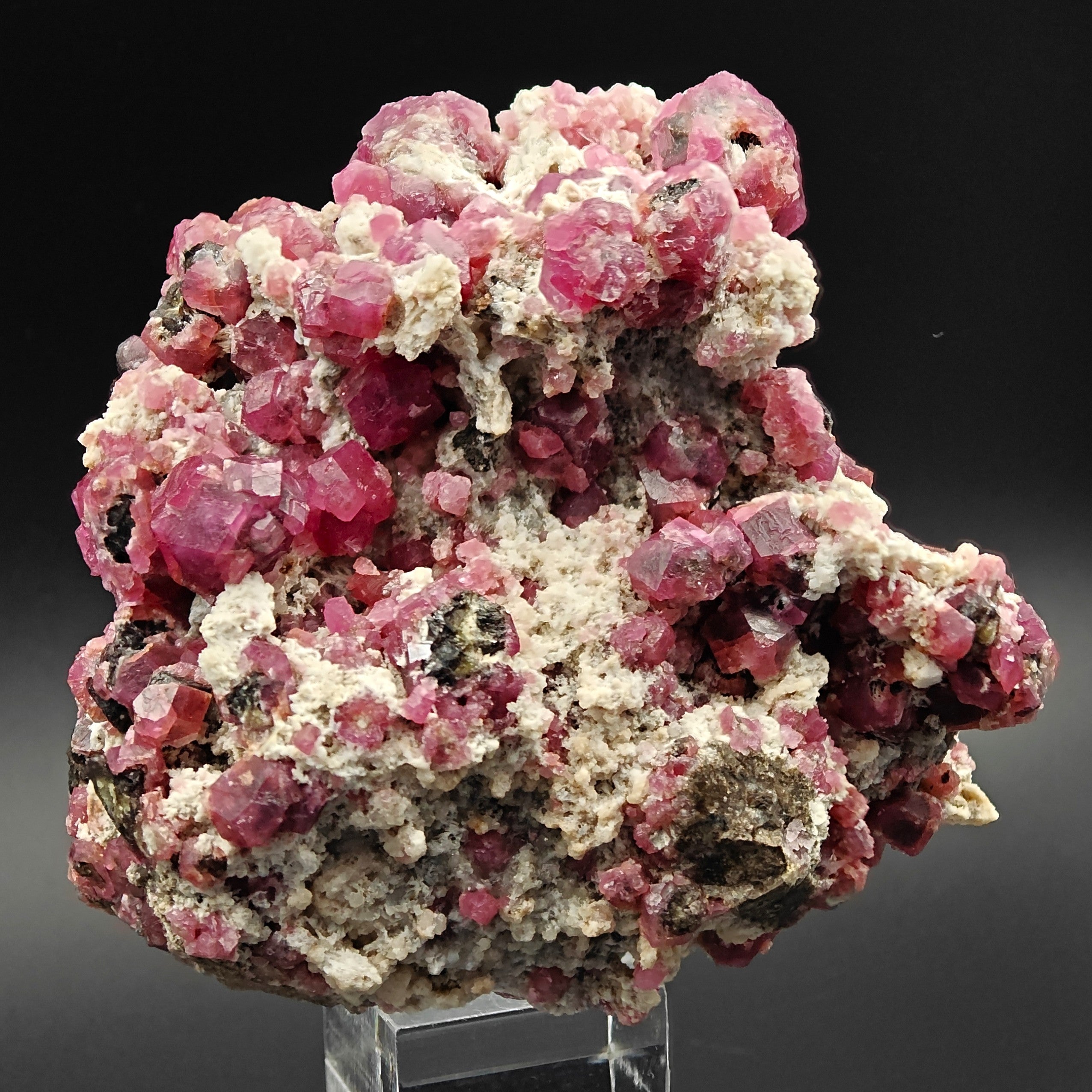 ROSOLITE GARNET – Vivid Pink Grossular Crystals, Sierra de Cruces, Mexico