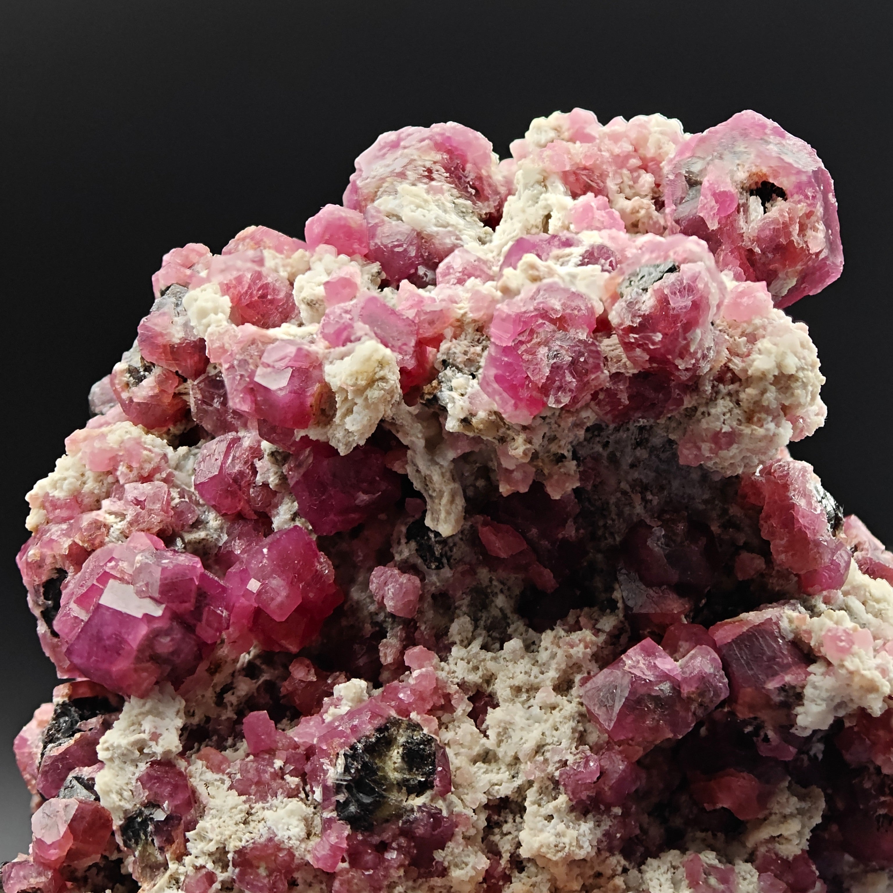 ROSOLITE GARNET – Vivid Pink Grossular Crystals, Sierra de Cruces, Mexico