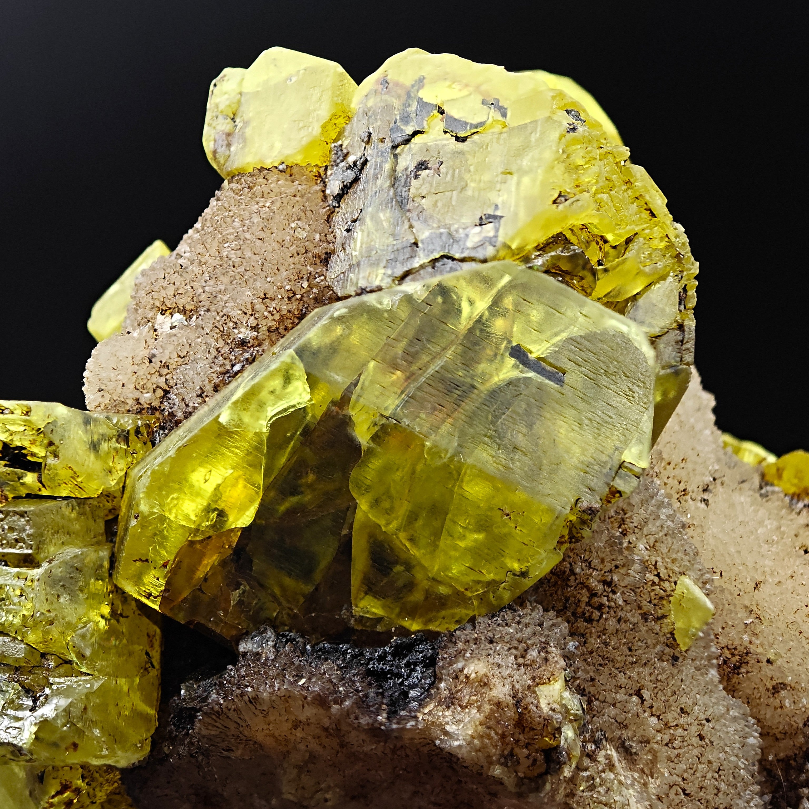 SULFUR – Vivid Yellow Crystals up to 7cm, Cozzo Disi Mine, Sicily, Italy