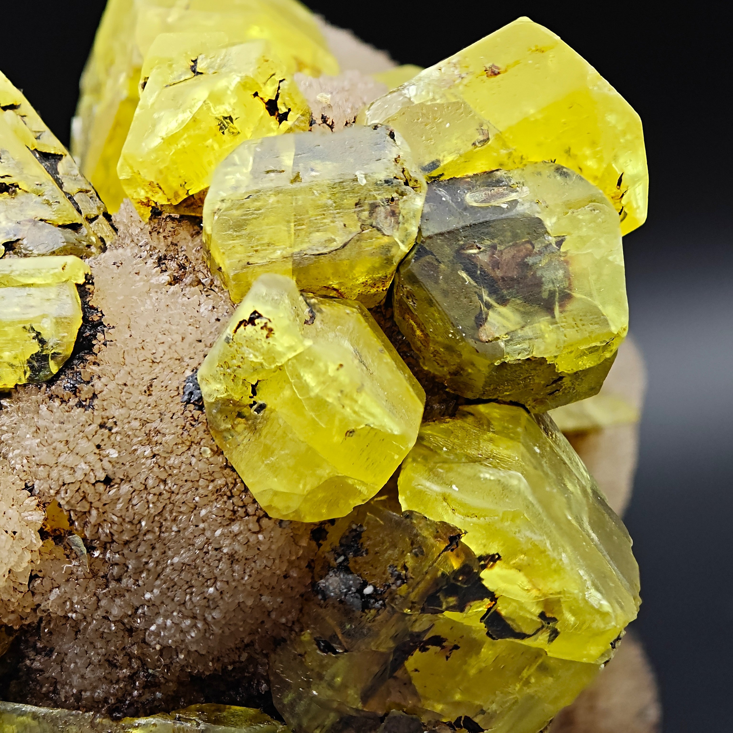 SULFUR – Vivid Yellow Crystals up to 7cm, Cozzo Disi Mine, Sicily, Italy