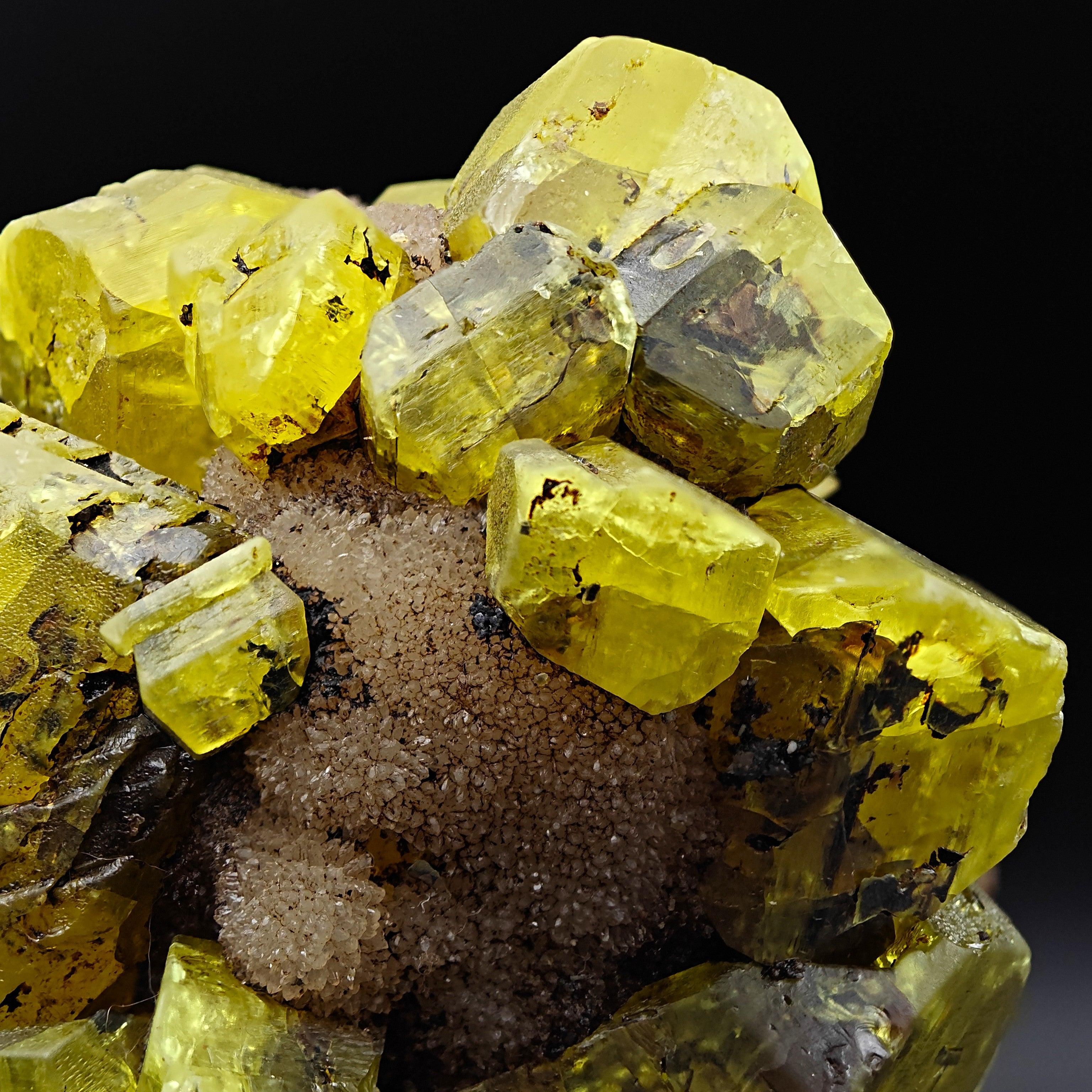 SULFUR – Vivid Yellow Crystals up to 7cm, Cozzo Disi Mine, Sicily, Italy