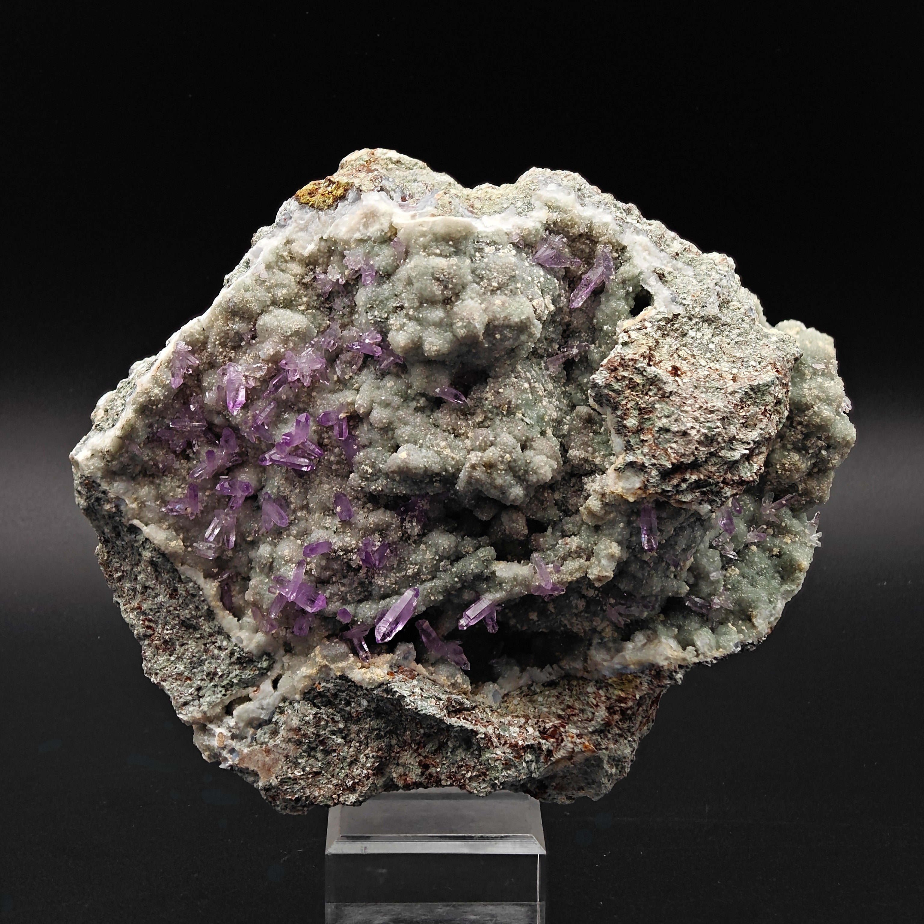 AMETHYST SCEPTERS – Violet Crystal Clusters on Green CHALCEDONY