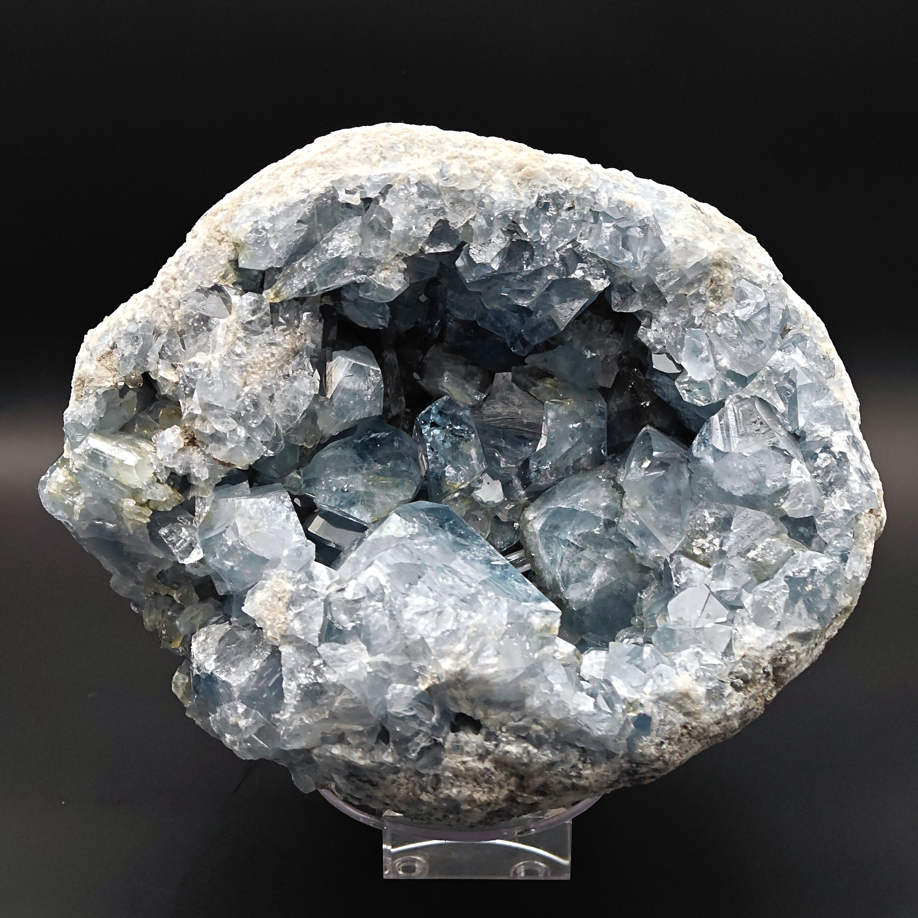CELESTINE – Massive 26cm Geode with light Blue Crystals, Madagascar