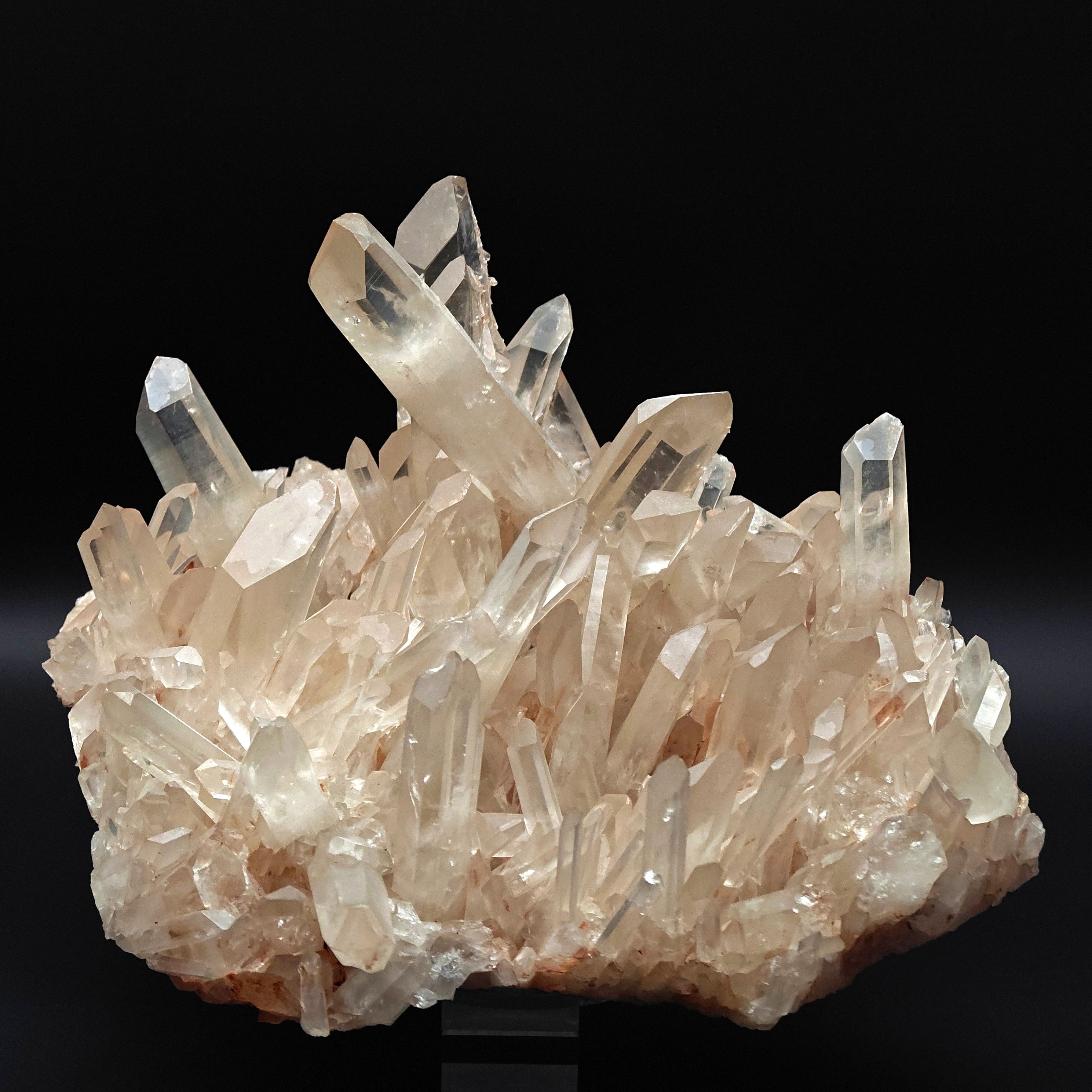 QUARTZ – 14cm Crystal with Outstanding Luster, Itremo, Madagascar