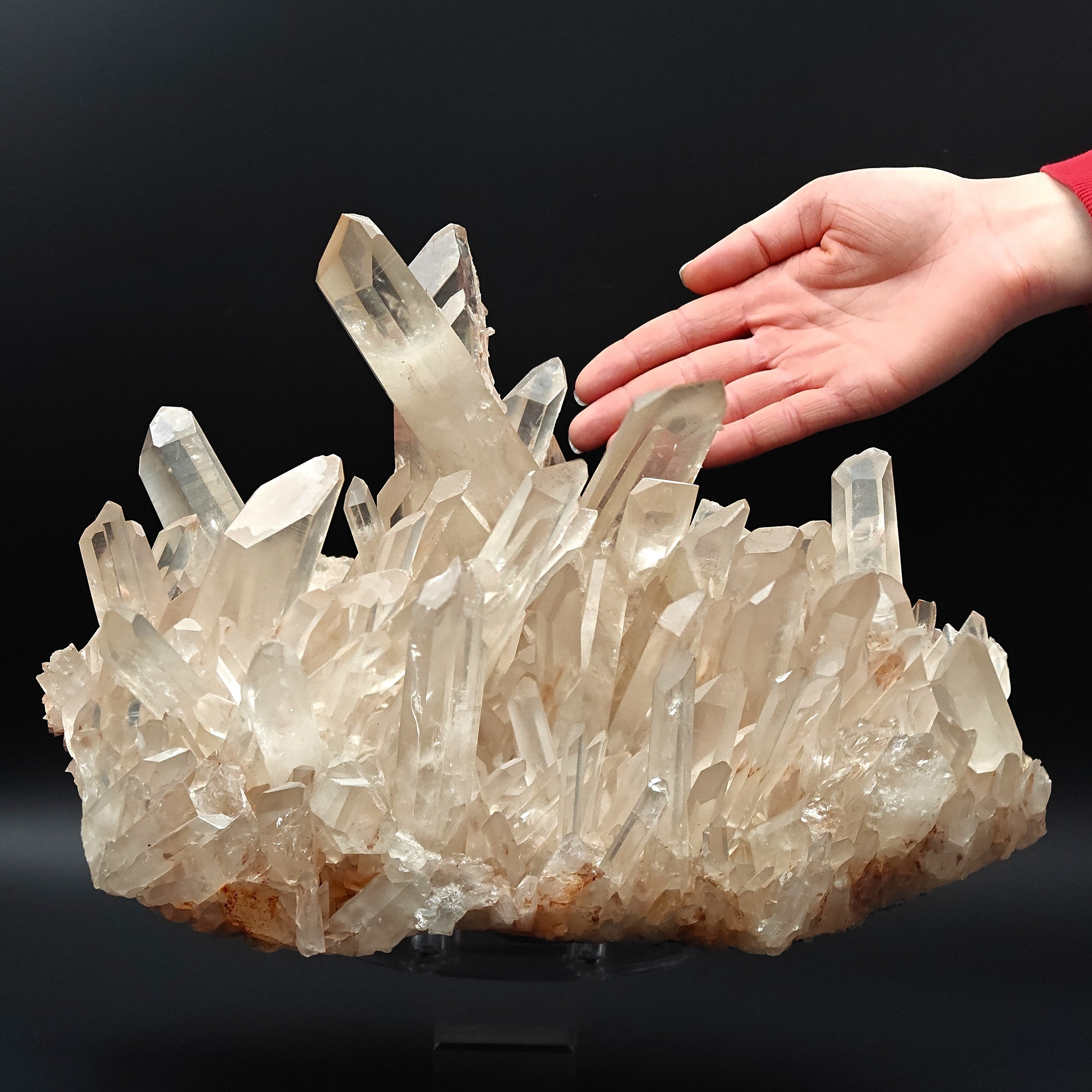 QUARTZ – 14cm Crystal with Outstanding Luster, Itremo, Madagascar