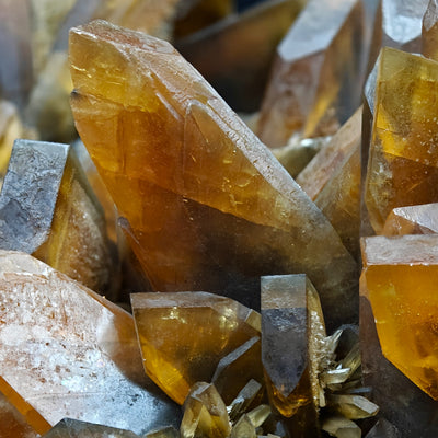 Close-up of baryte crystal cluster with small associated crystals in matrix