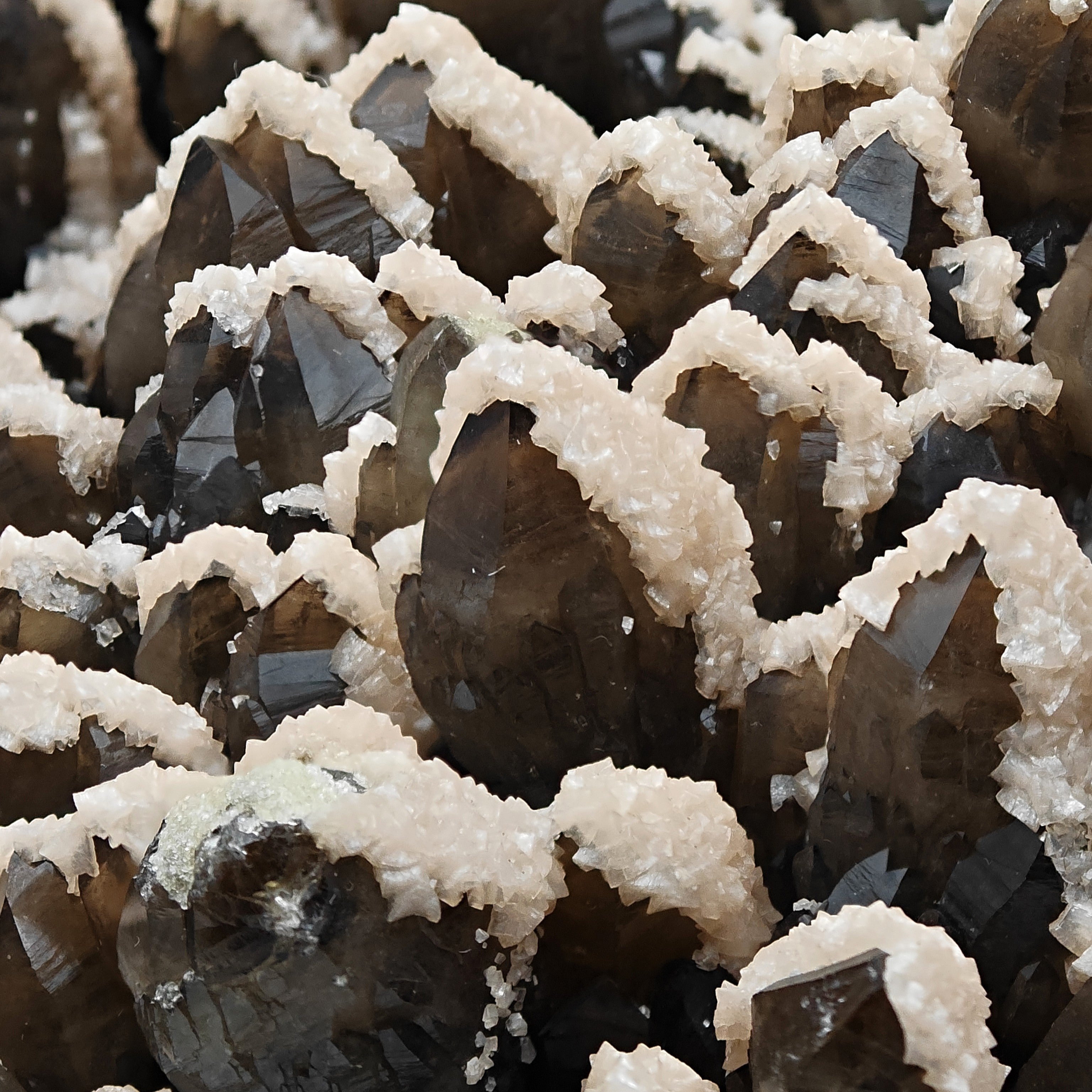 SMOKY QUARTZ & PINK DOLOMITE – Huge Citrine-Toned Cluster, Cavnic, Romania