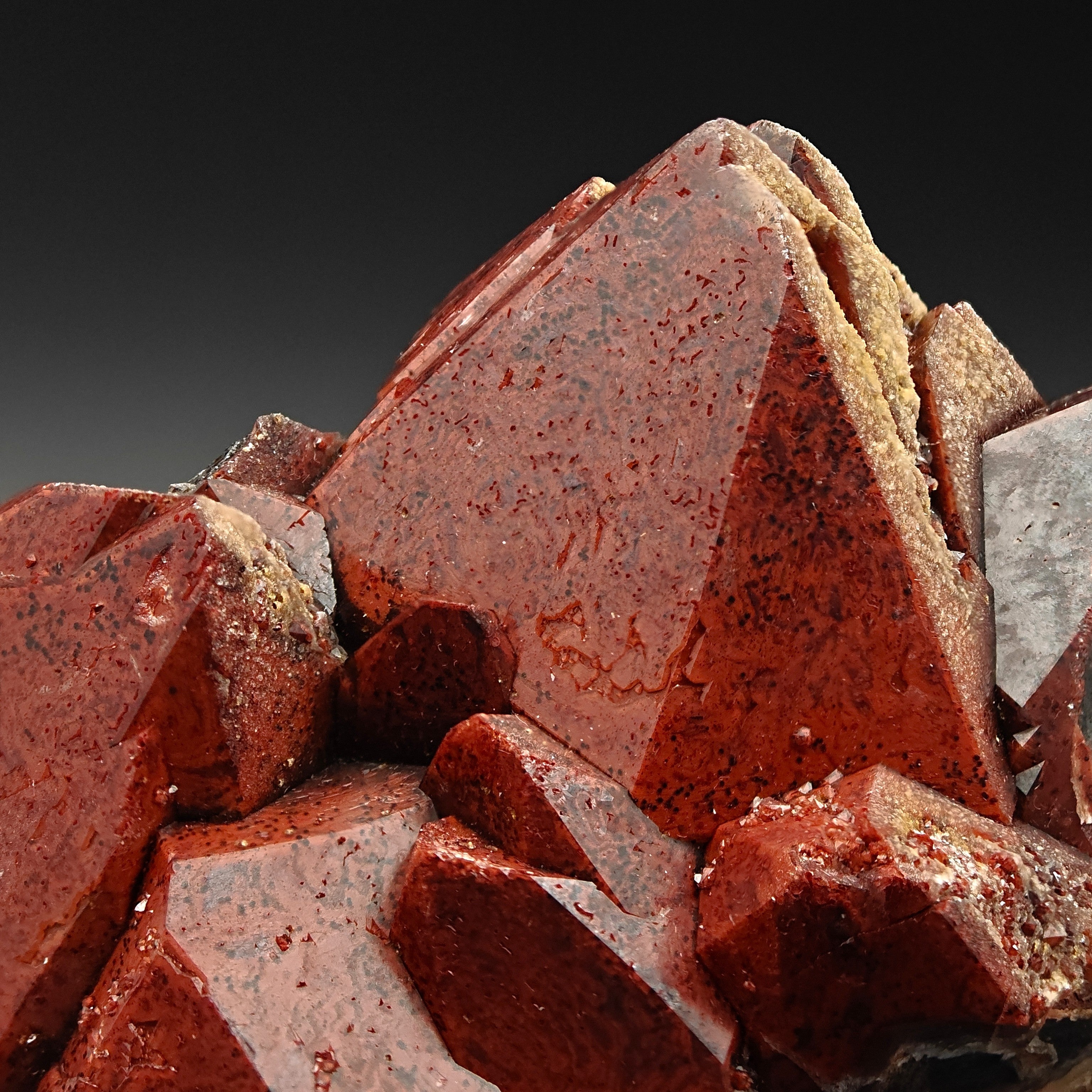 HEMATOID QUARTZ – Intense Blood Red Color with Large Crystals