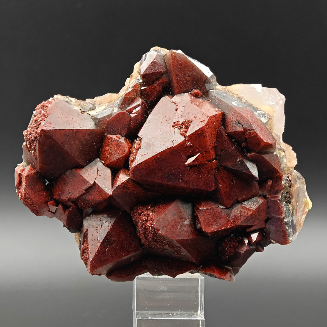 HEMATOID QUARTZ – Intense Blood Red Color with Large Crystals