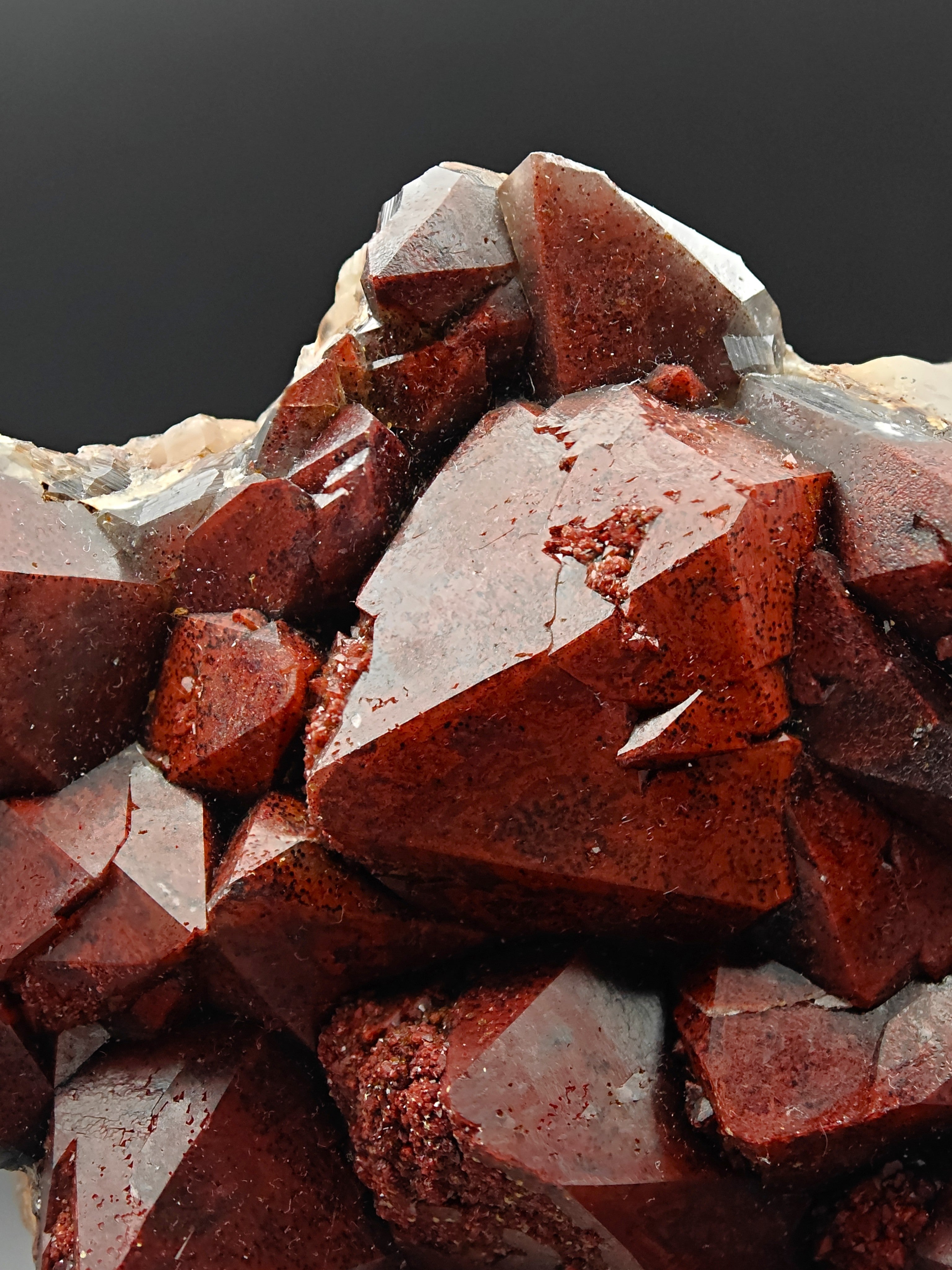 HEMATOID QUARTZ – Intense Blood Red Color with Large Crystals