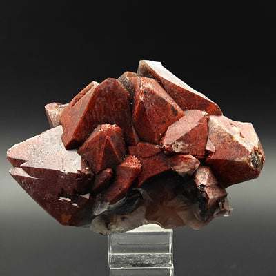 Side view of hematoid quartz specimen on matrix, Errachidia Province, Morocco