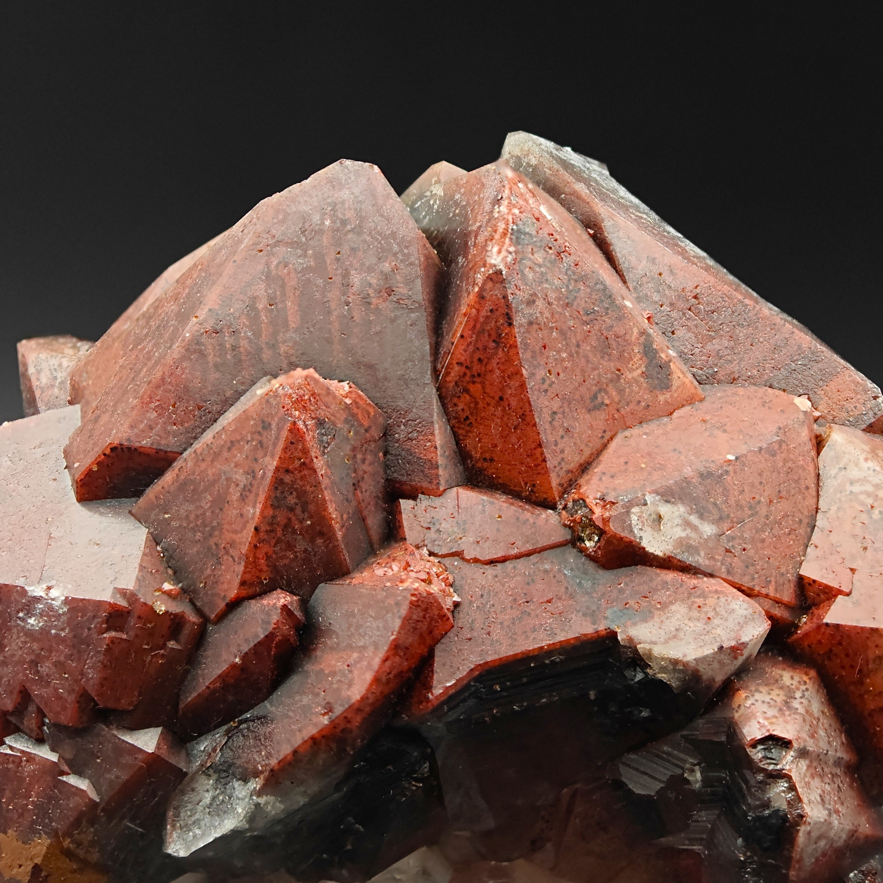 HEMATOID QUARTZ – Intense Blood Red Color with Large Crystals