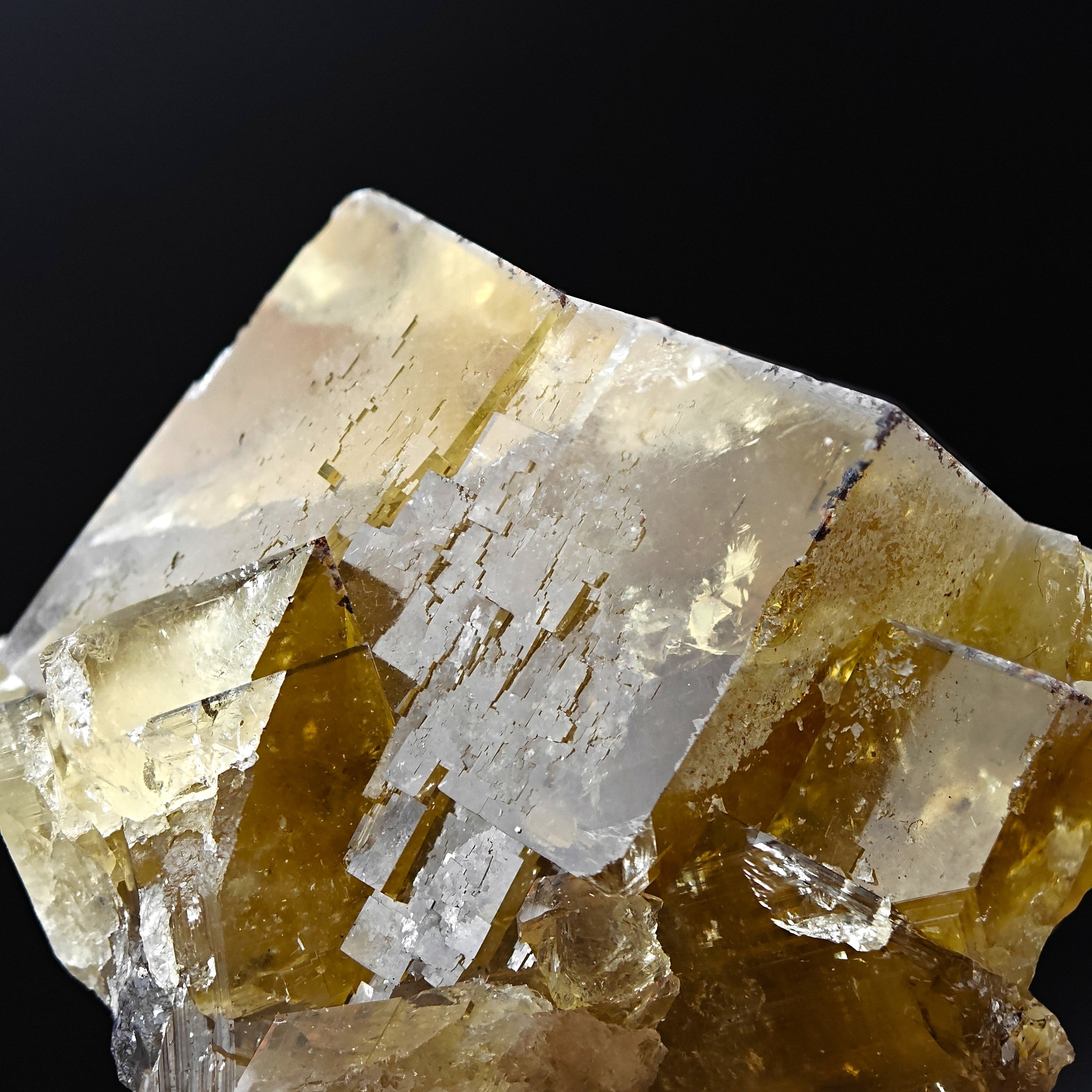 FLUORITE – Golden-Yellow Cubic Crystals, Huairou District, Beijing, China