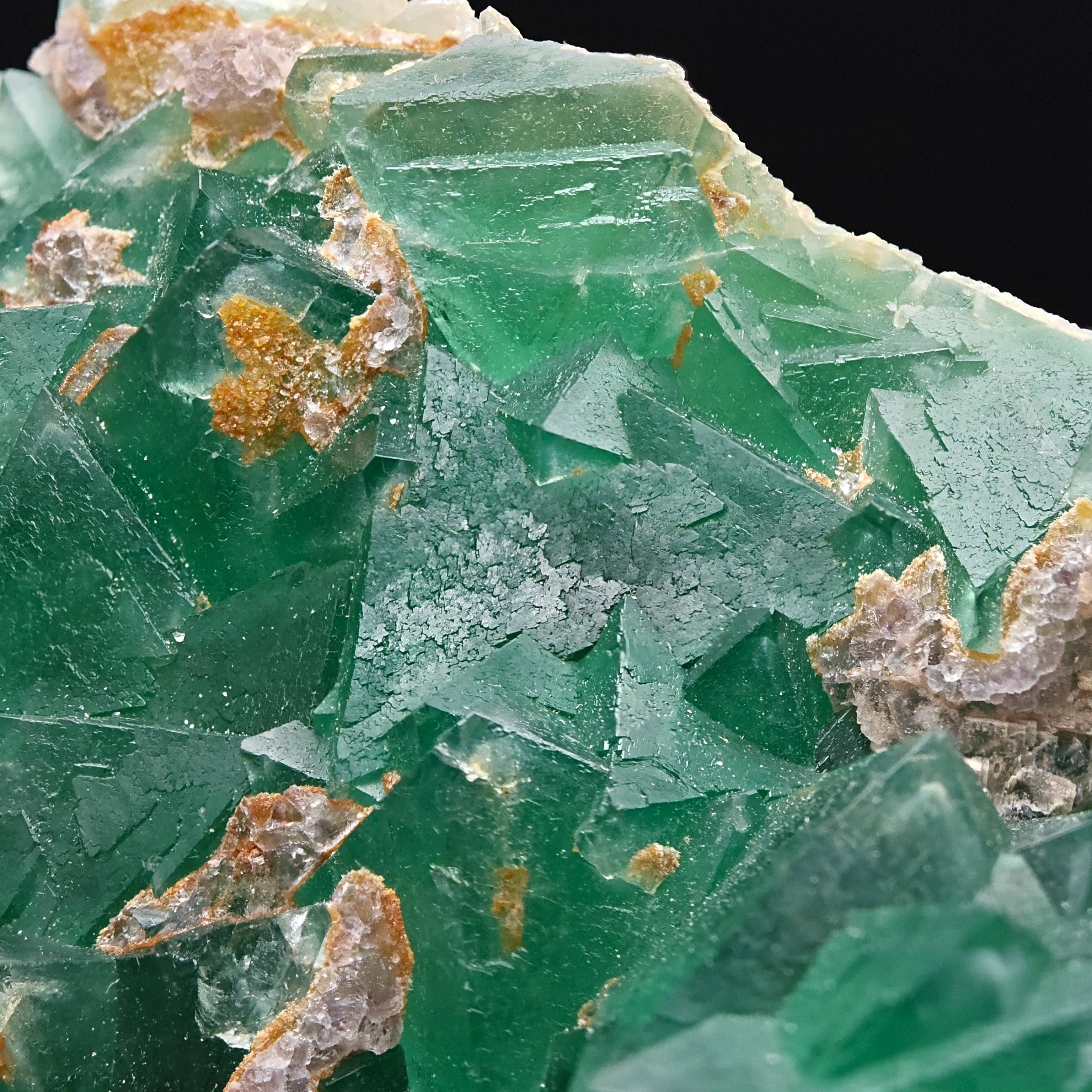FLUORITE – Vivid Green Octahedral Crystals with Phantoms, China